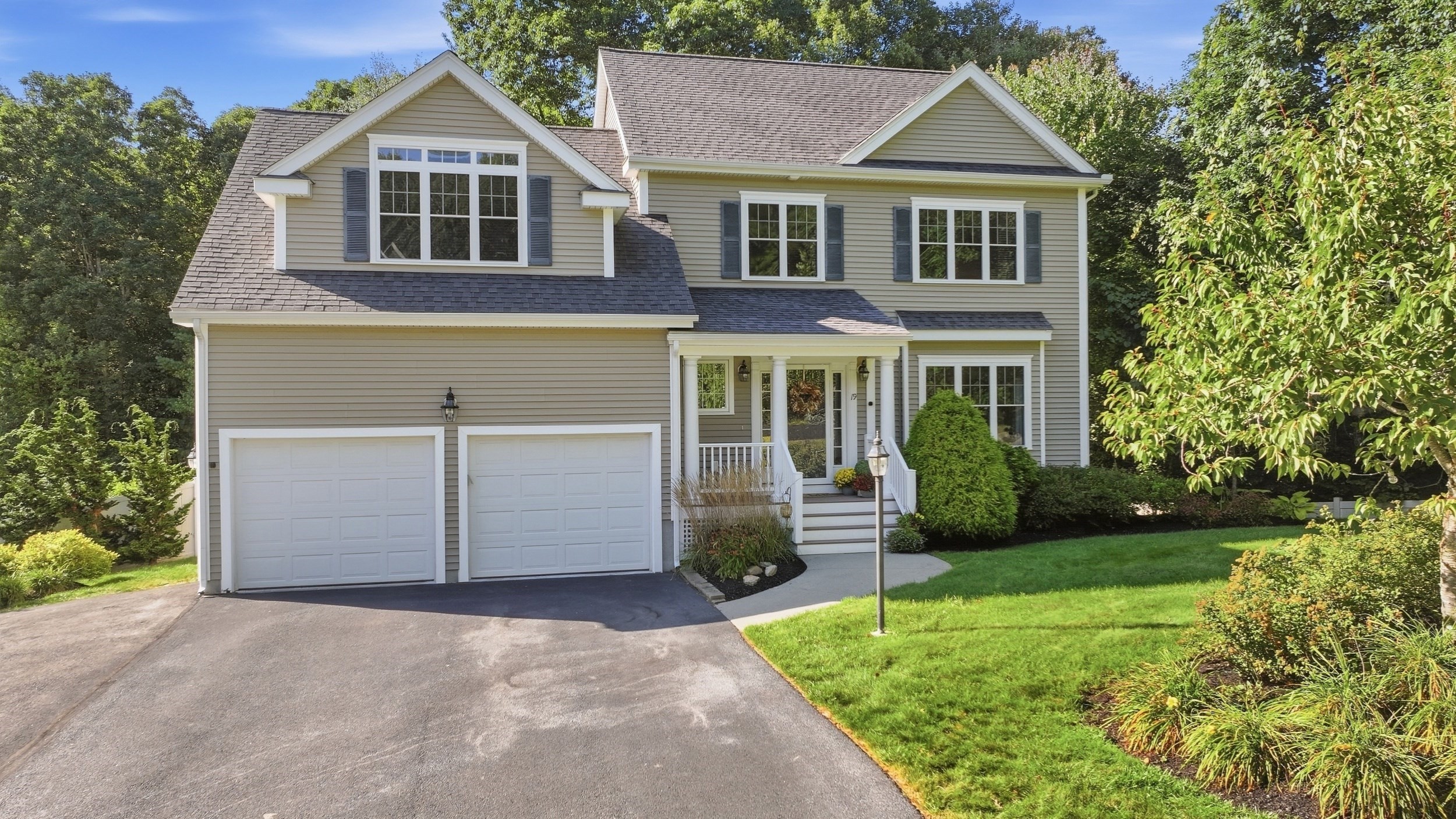 19 Brookmeadow Lane Property Photo 1