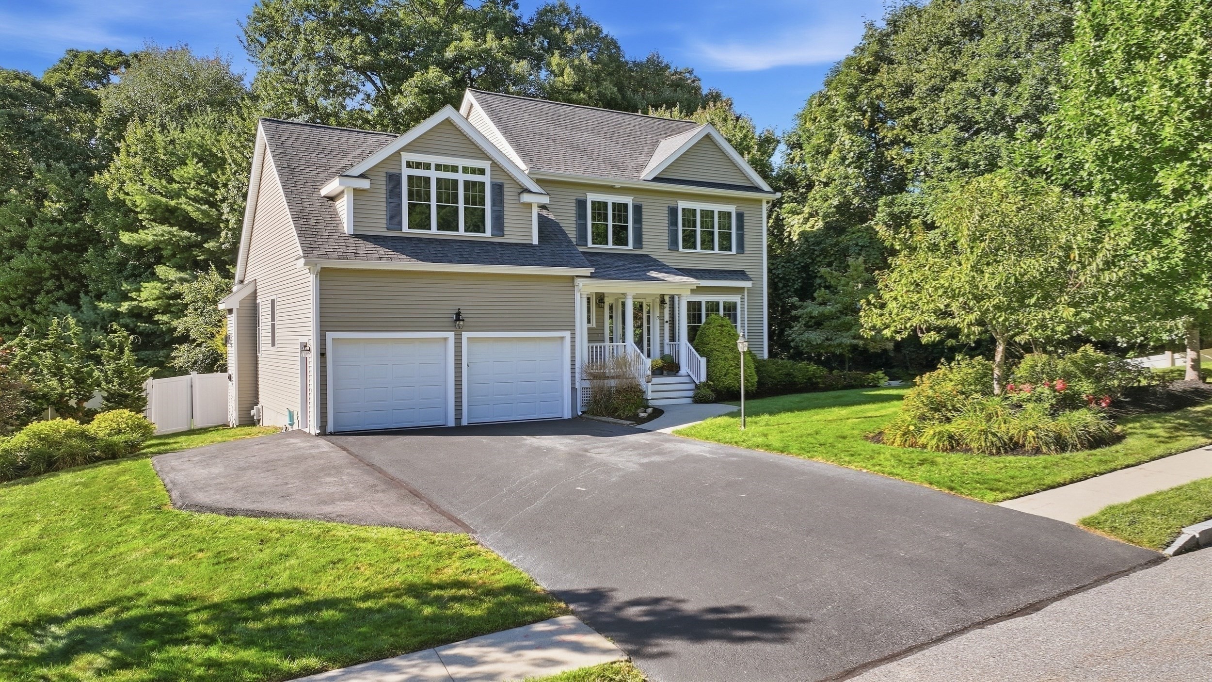 19 Brookmeadow Lane Property Photo 1