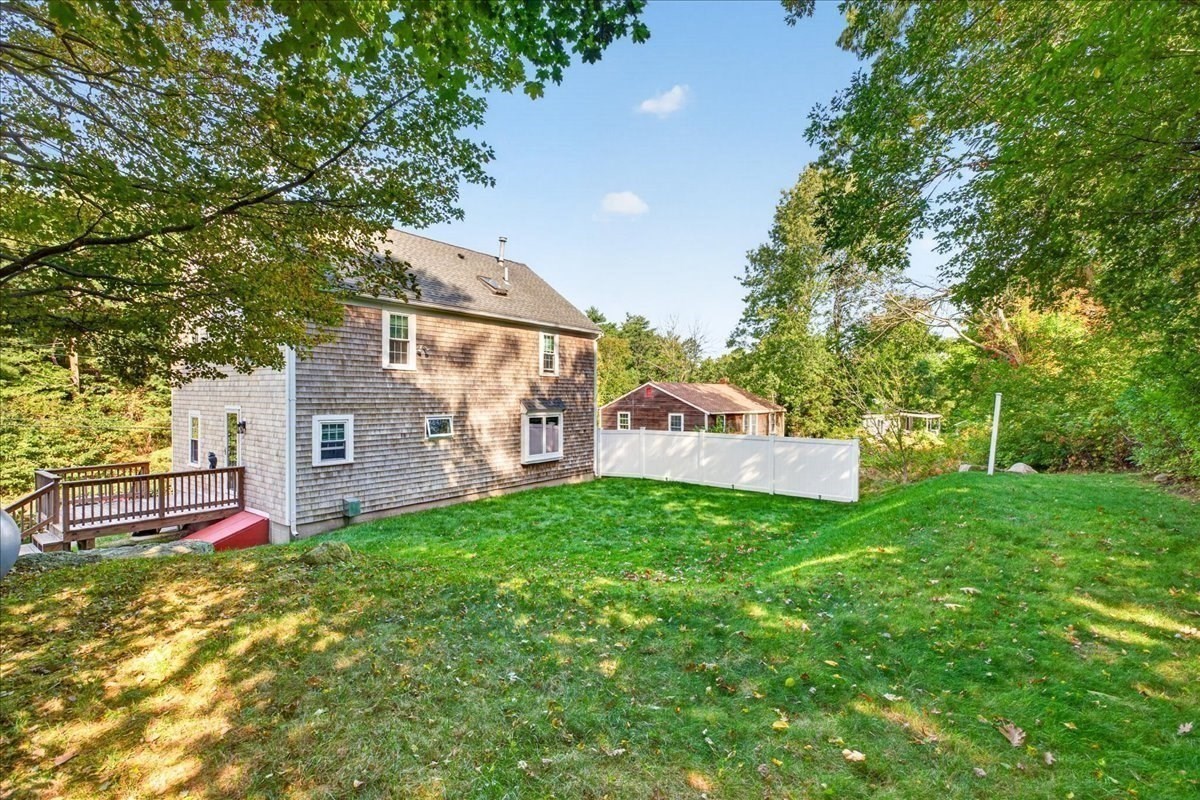 33 White Horse Rd Property Photo 4
