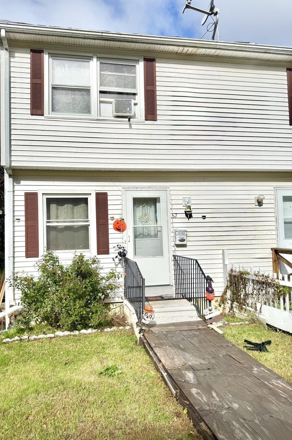 67 Everard St Property Photo 3