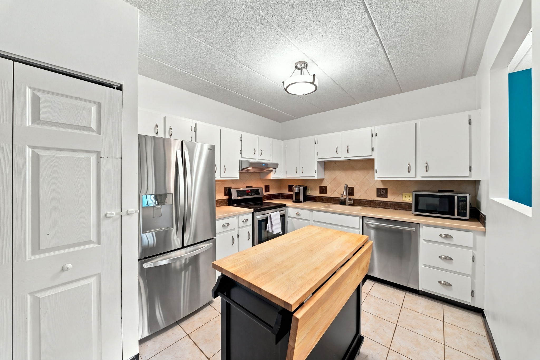 235 Winthrop St # 1102 Property Photo 6