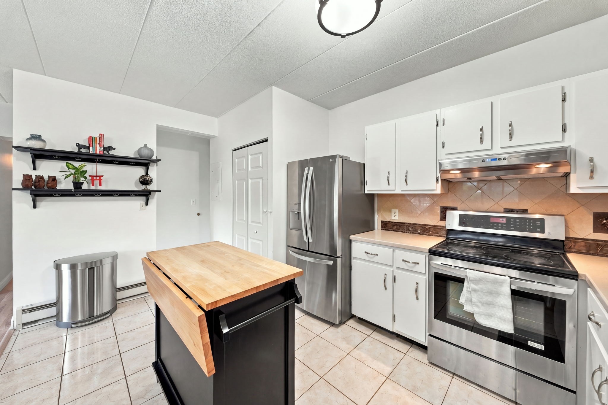 235 Winthrop St # 1102 Property Photo 7