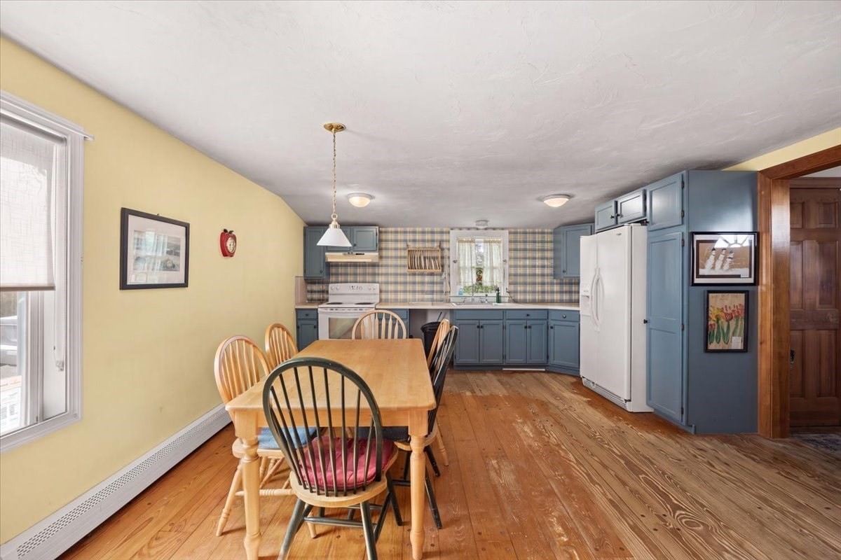 28 Mayflower St Property Photo 9