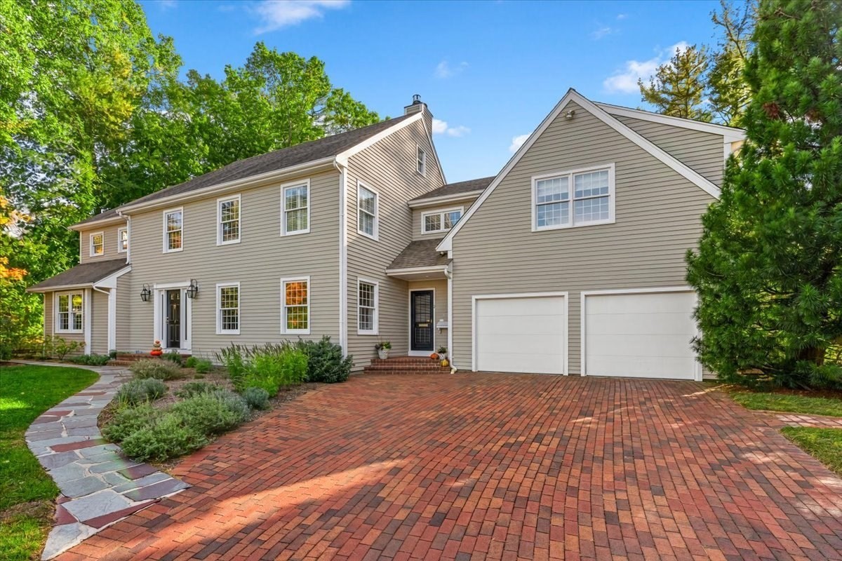 3 King Philip Path Property Photo 1
