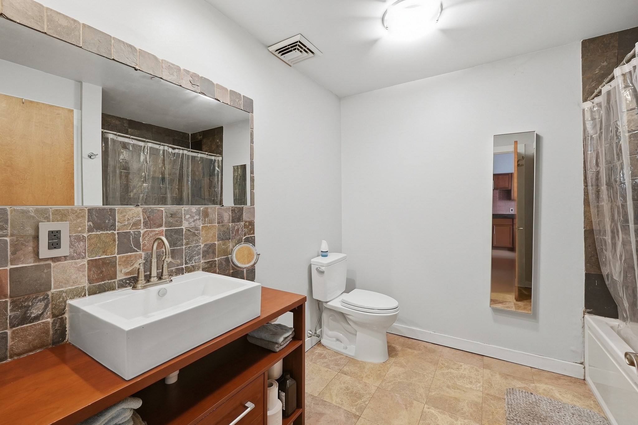1511 Main Street # C203 Property Photo 23