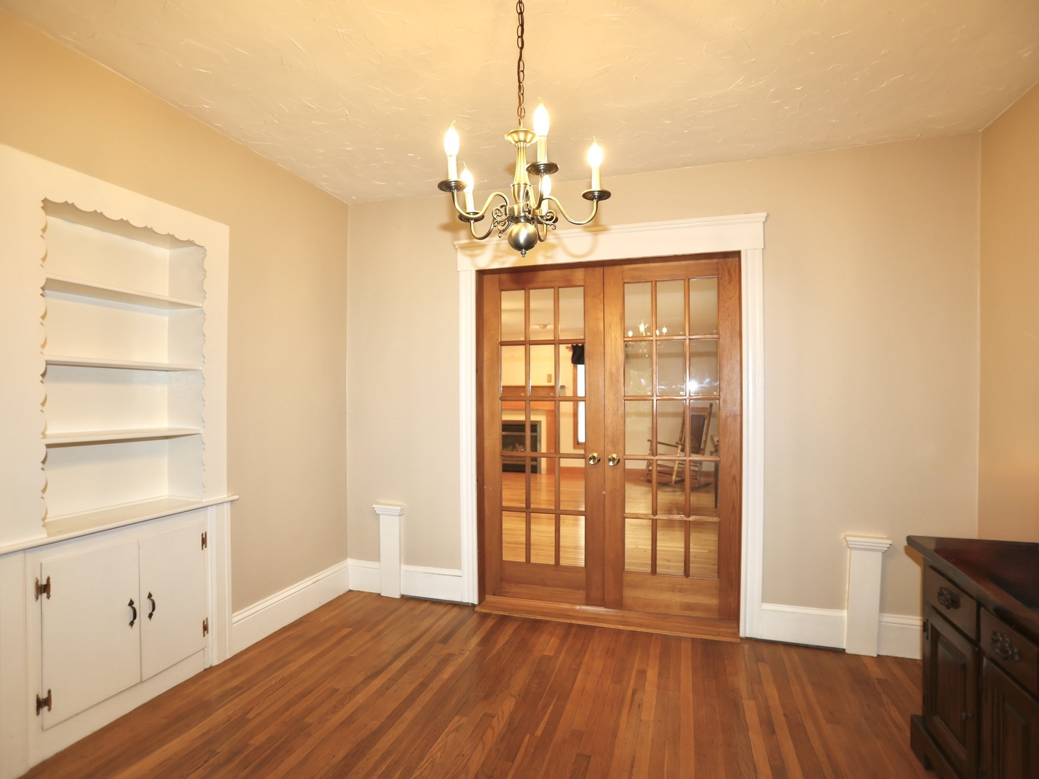 133 Whipple St Property Photo 10