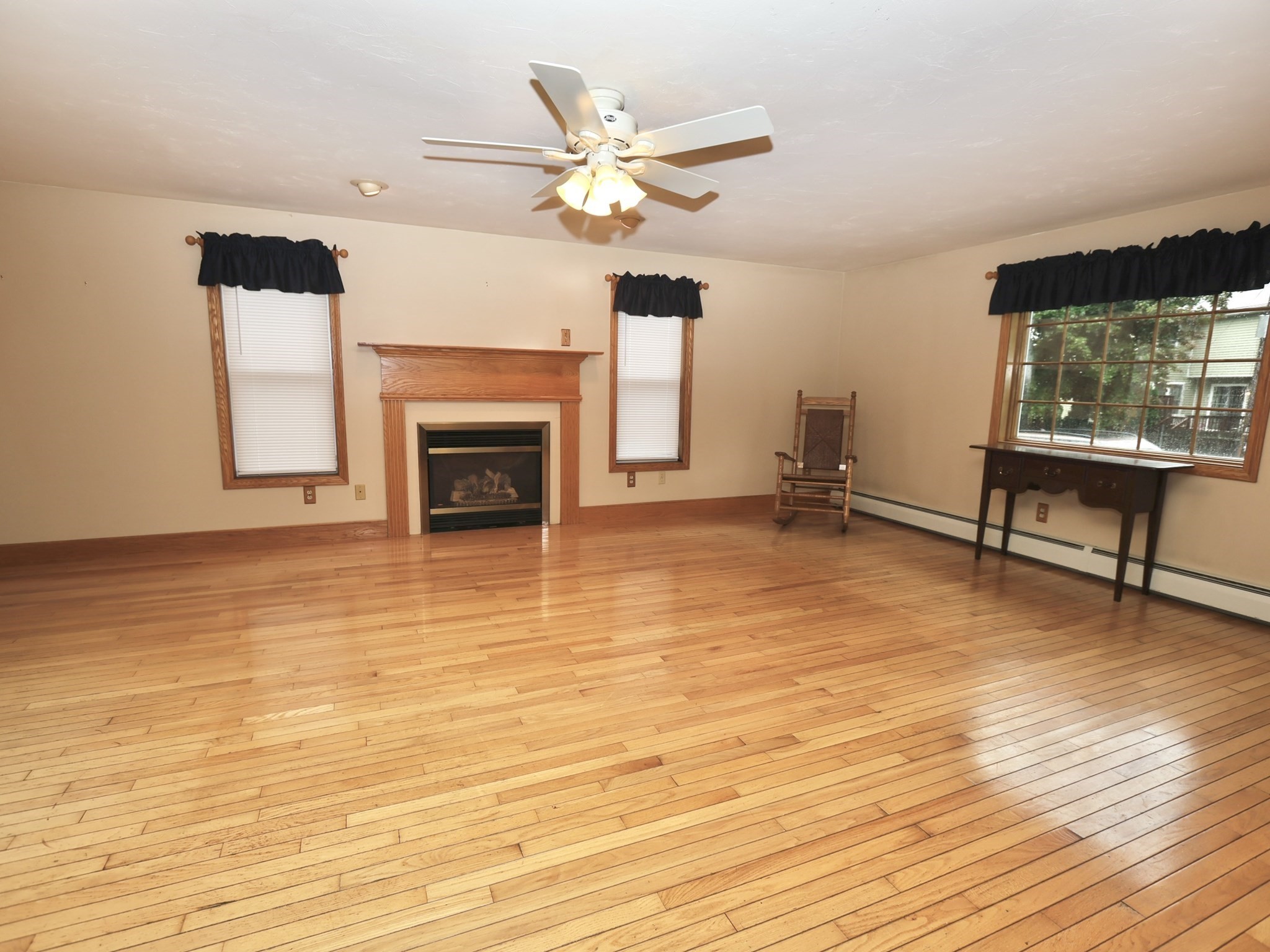 133 Whipple St Property Photo 11