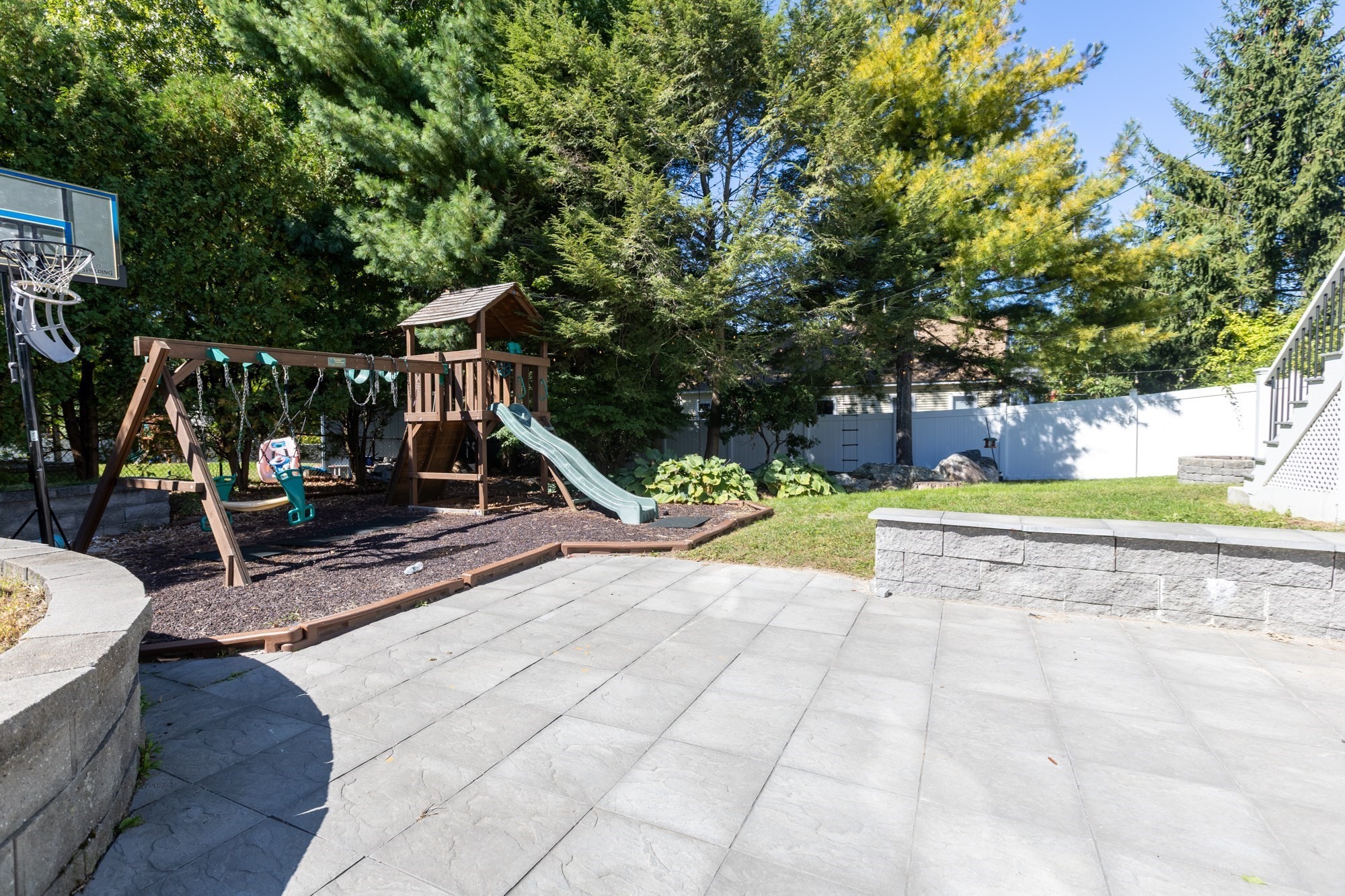 14 Gervais Way Property Photo 31