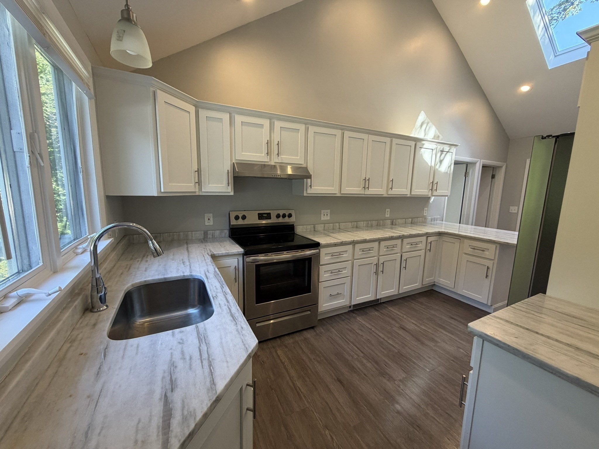8 Kessell St Property Photo 2