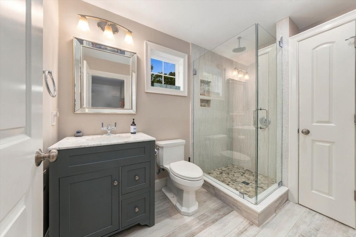 24 Whitcomb Avenue Property Photo 19