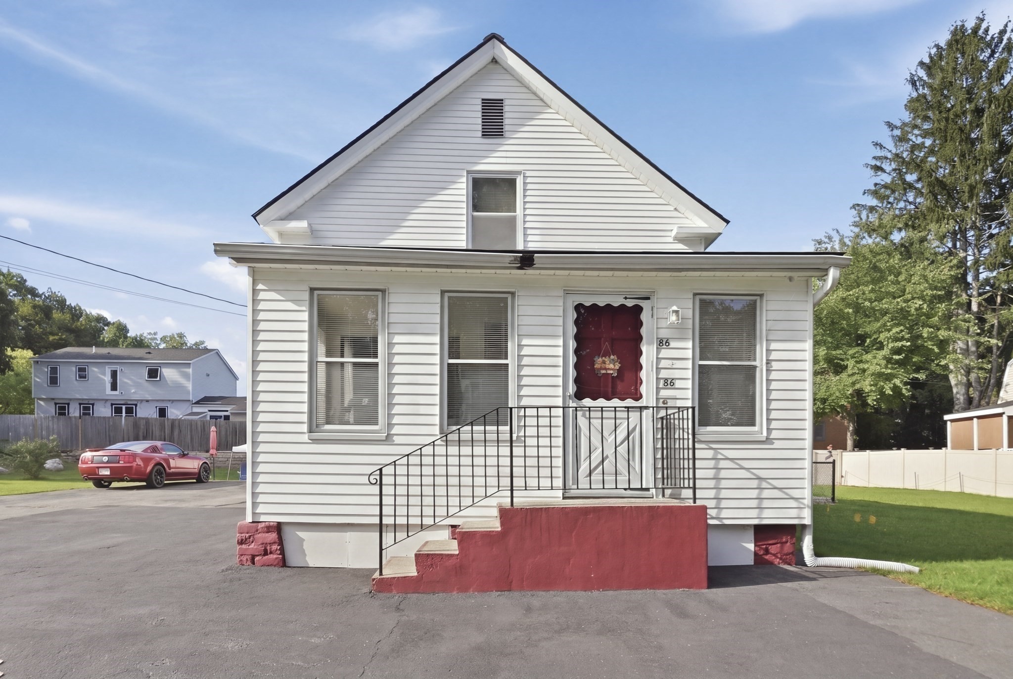 86 Lawton Avenue Property Photo 2