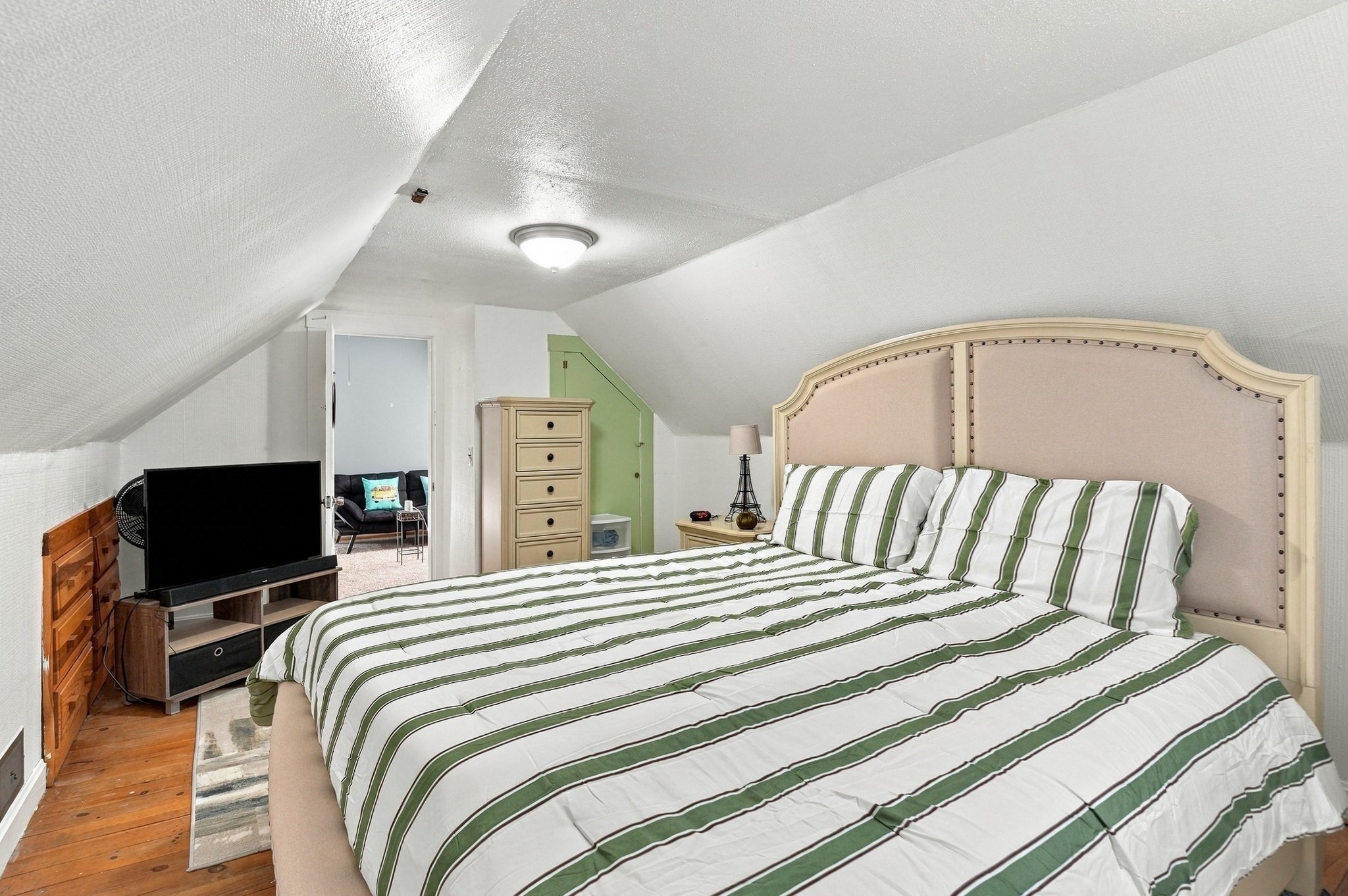 86 Lawton Avenue Property Photo 21