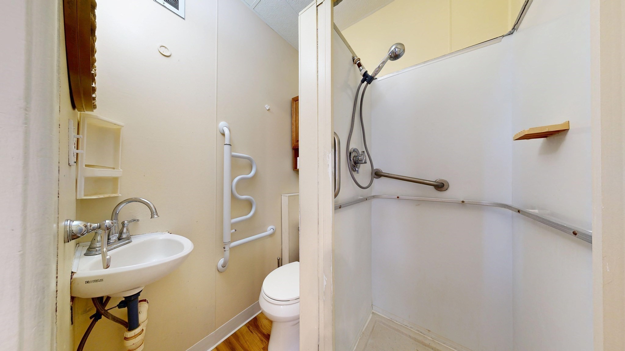 92 Dudley St Property Photo 23