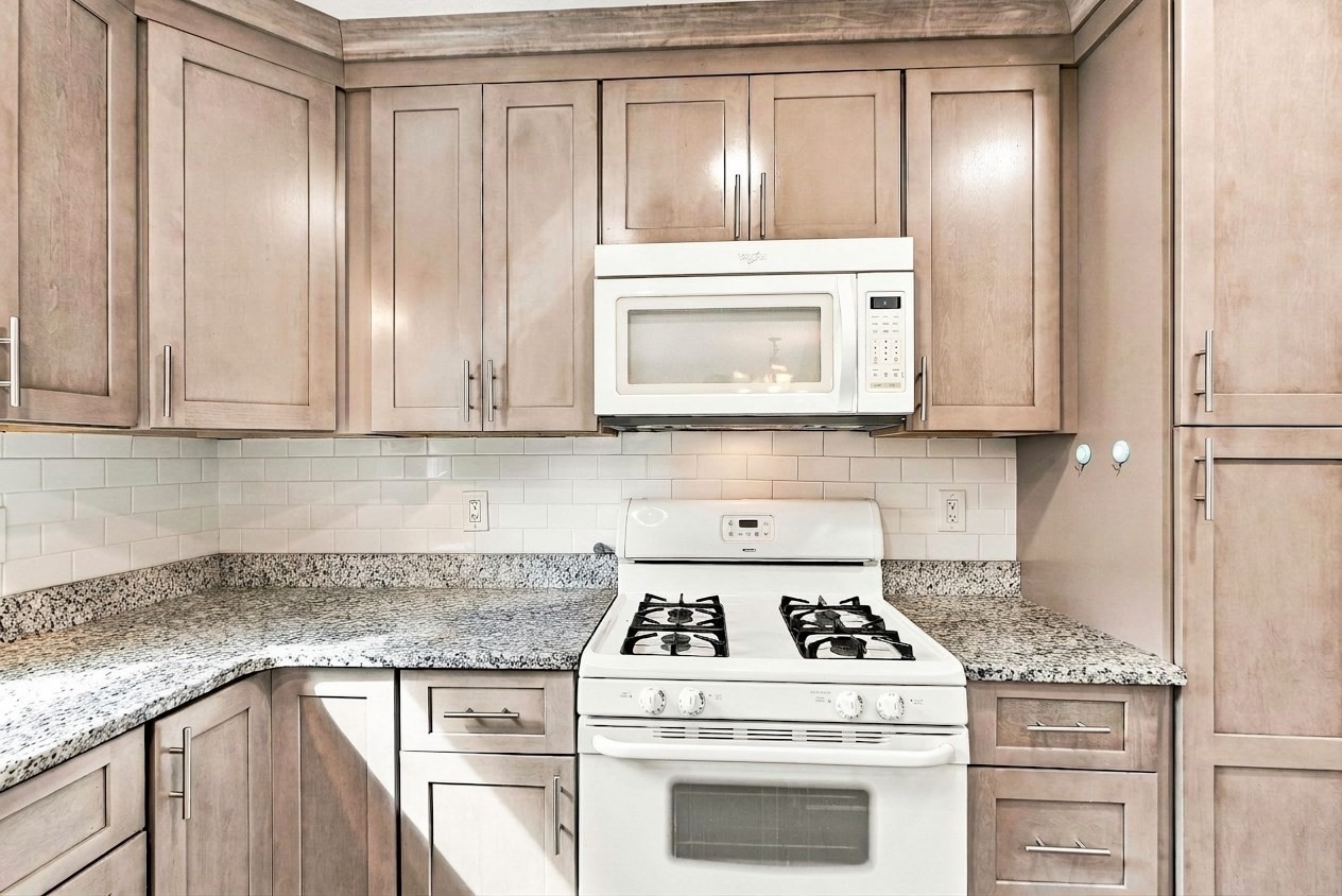 59 N Quinsigamond Ave # 59 Property Photo 6