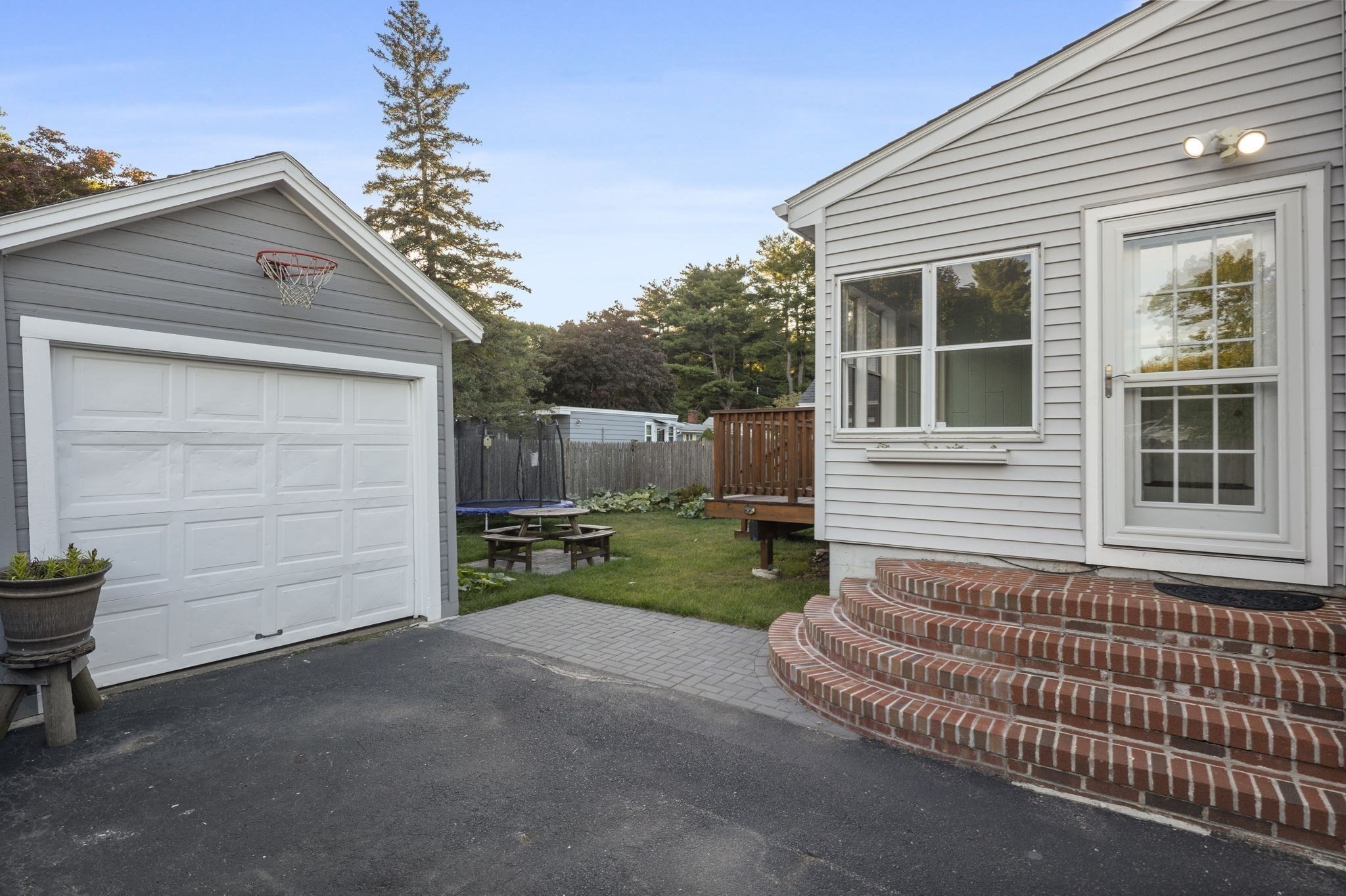 814 Lynnfield Street Property Photo 30