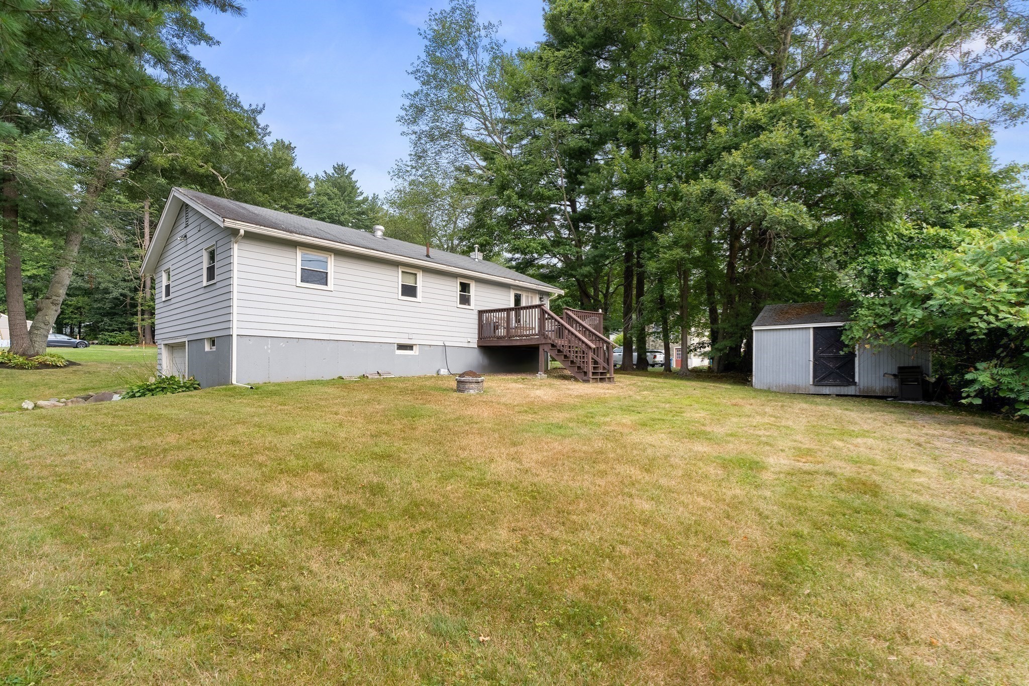 20 Robinhood Lane Property Photo 32