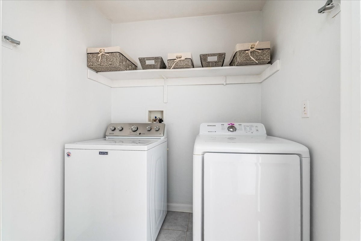 319 Hampton Way # 319 Property Photo 16