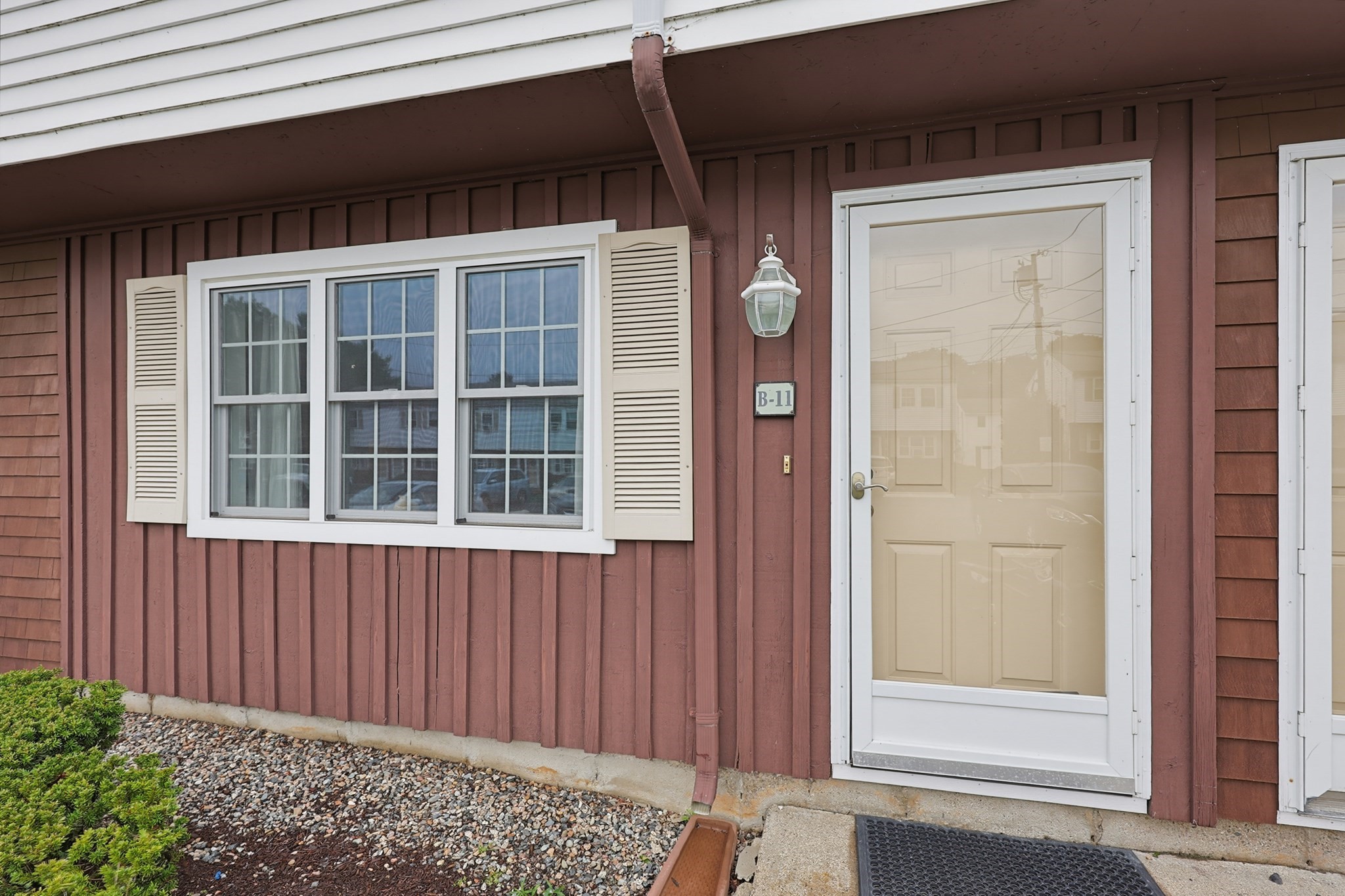 11 Al Pace Dr # B Property Photo 3