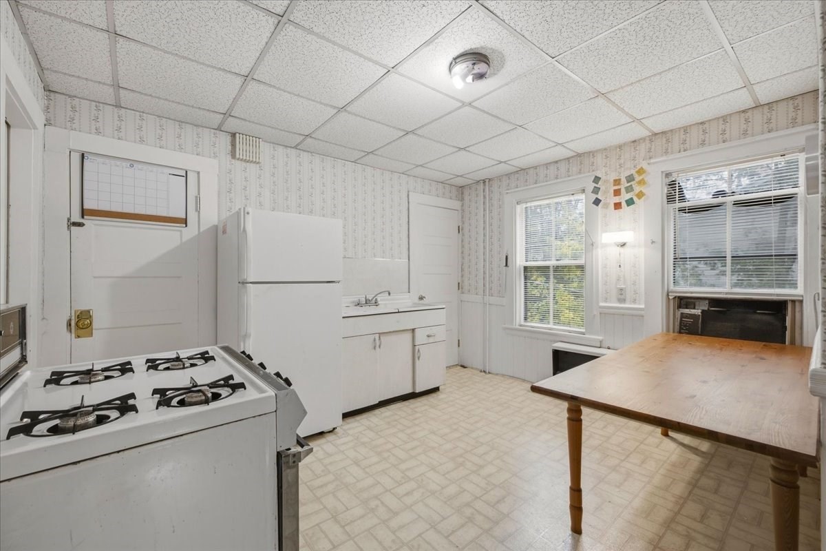 40-40 1/2 Savin Avenue Property Photo 16