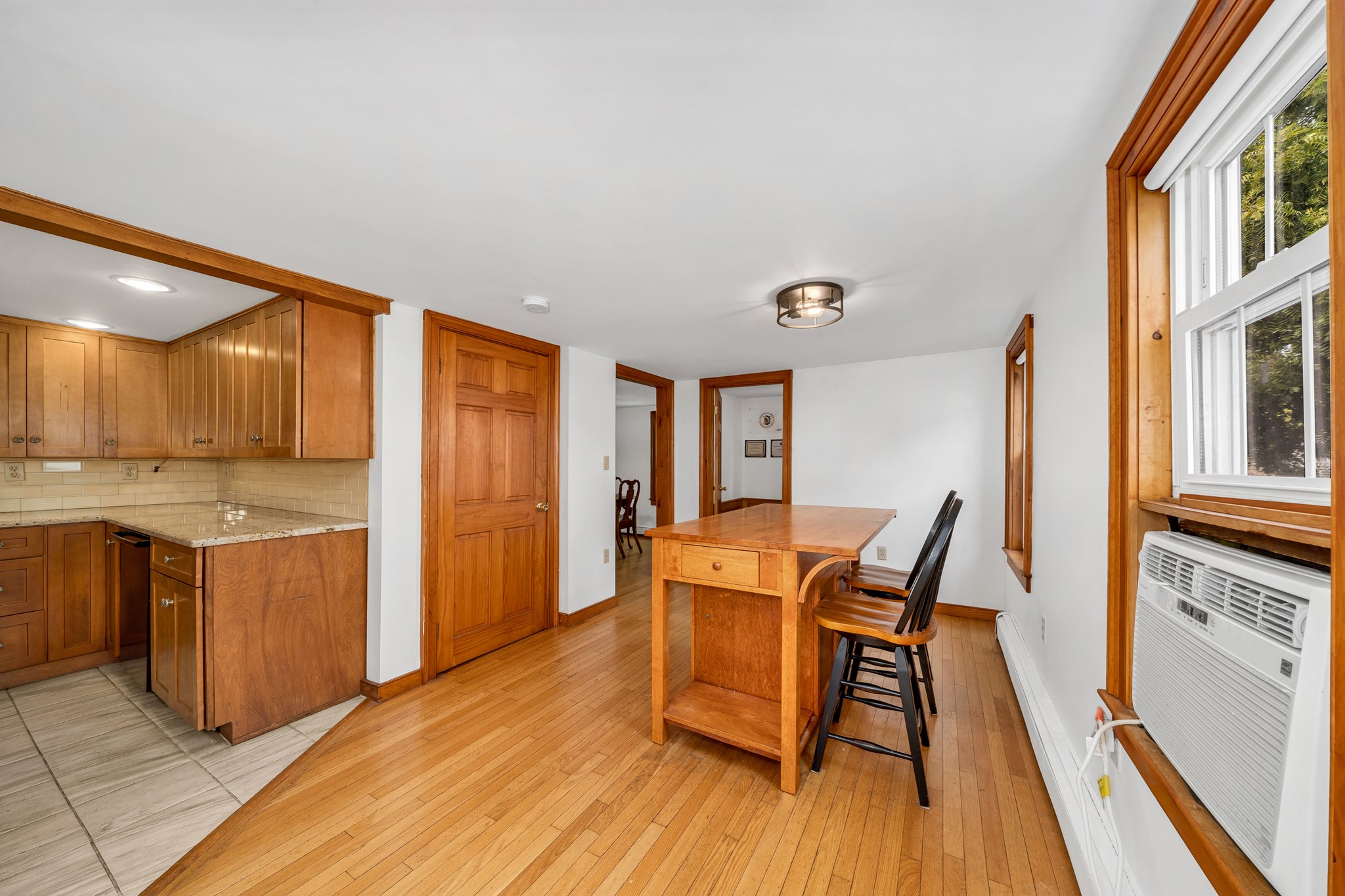15 Lincoln Ct Property Photo 2