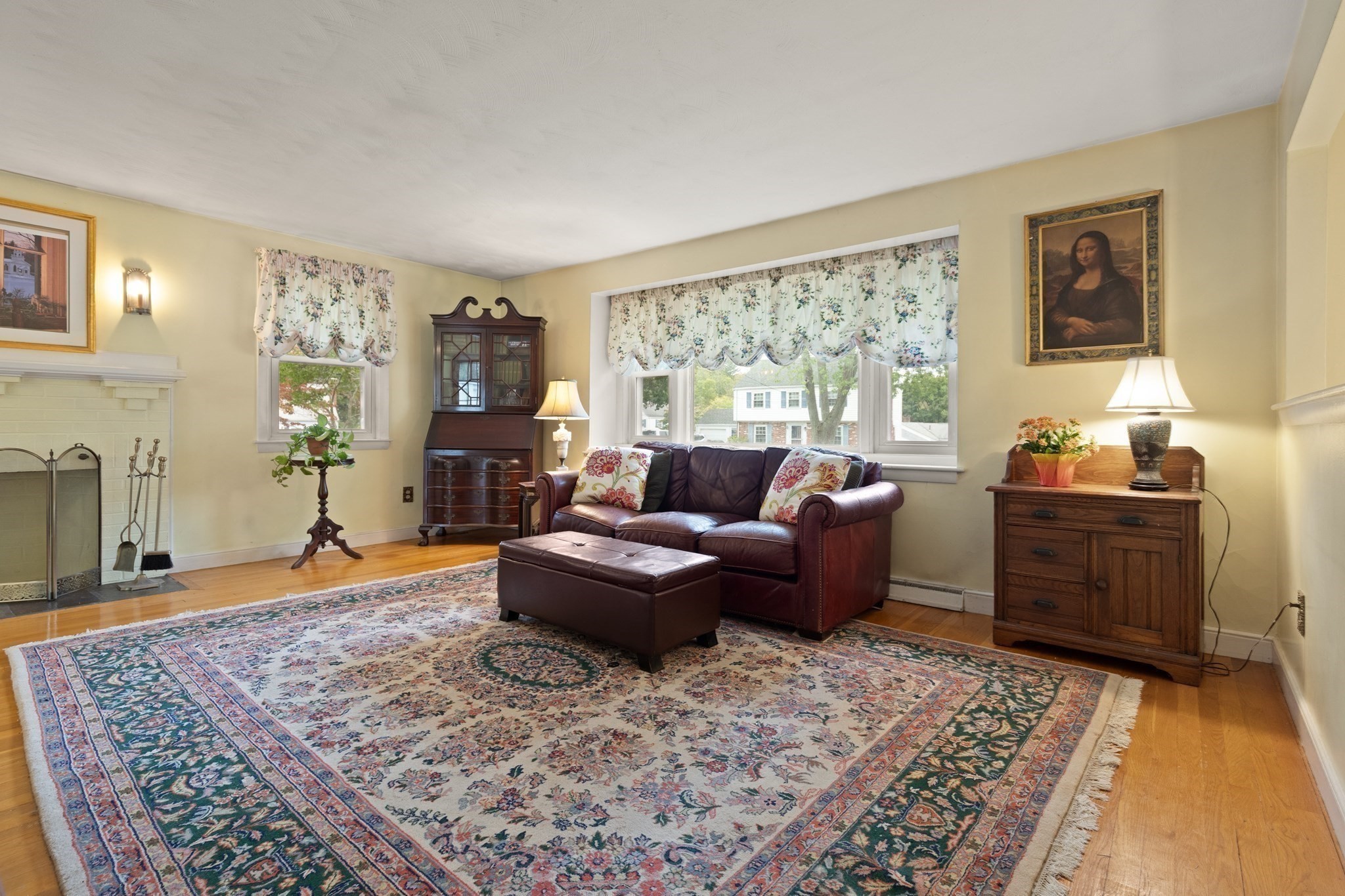 75 Adams St Property Photo 3