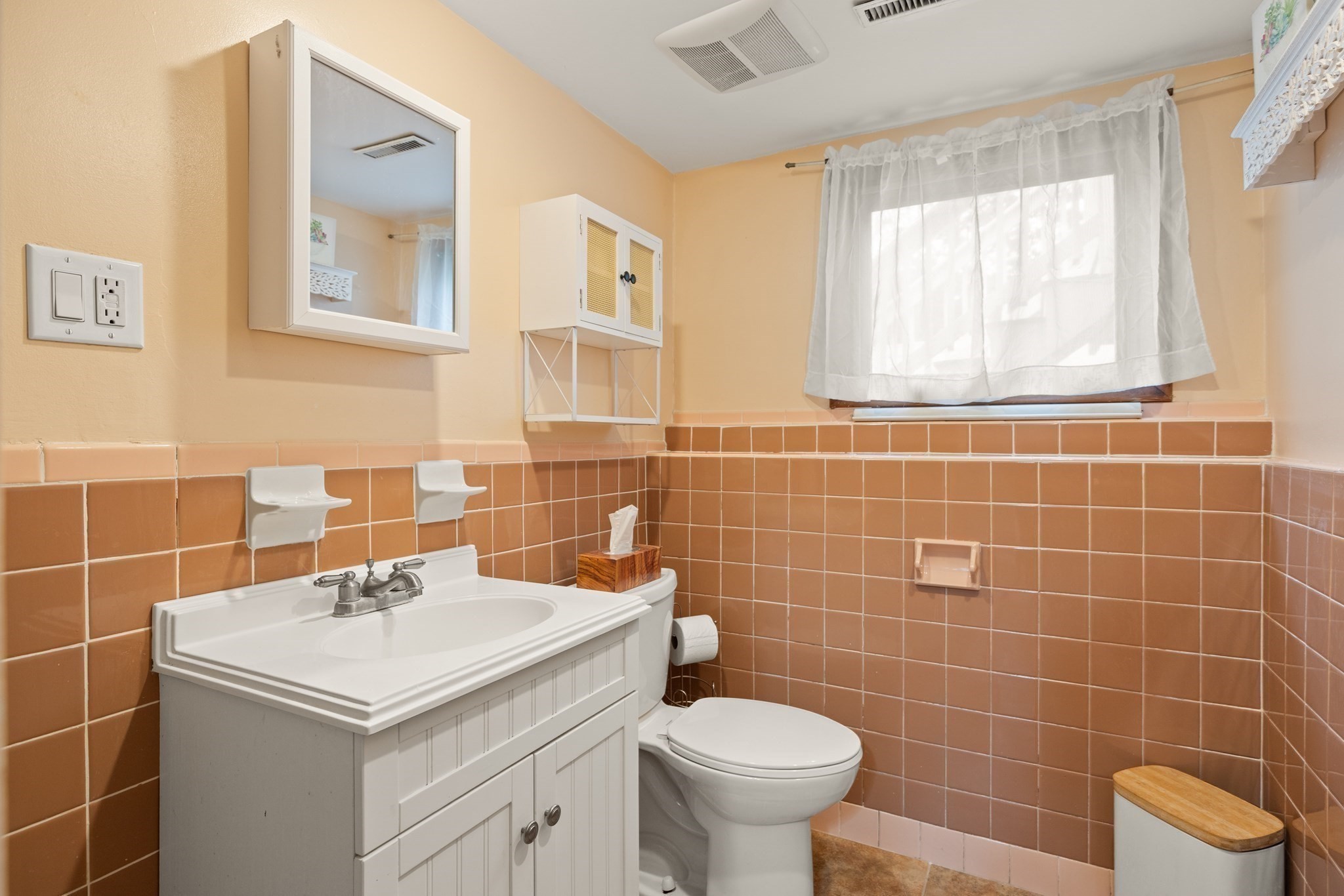 75 Adams St Property Photo 20