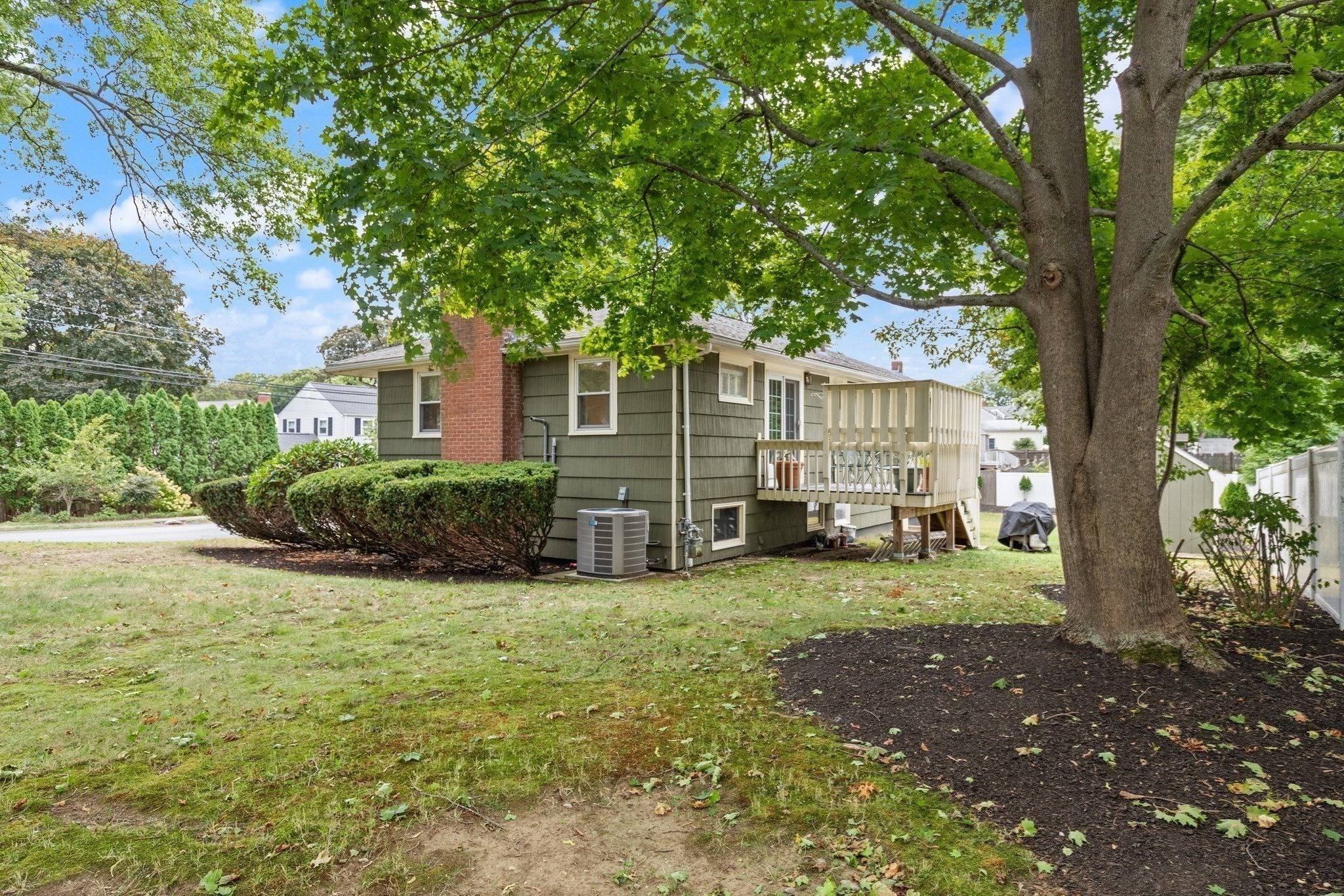 75 Adams St Property Photo 26