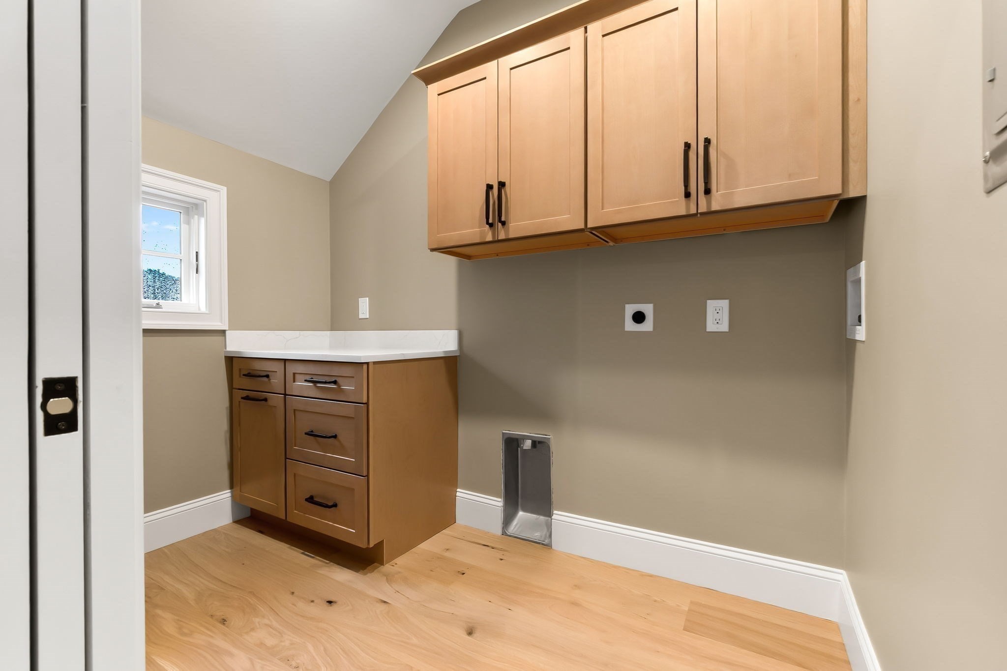 15 Broad St Property Photo 28