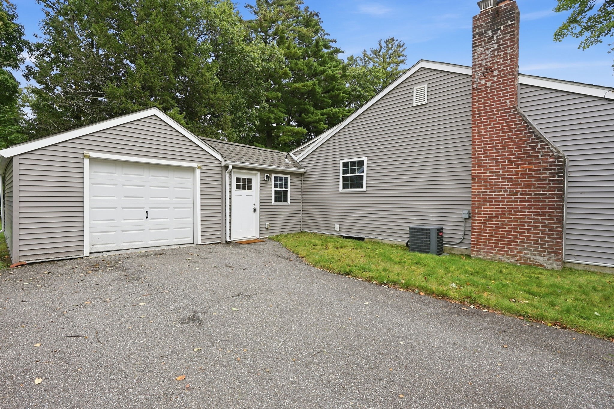 43 Pine Acre Rd Property Photo 40