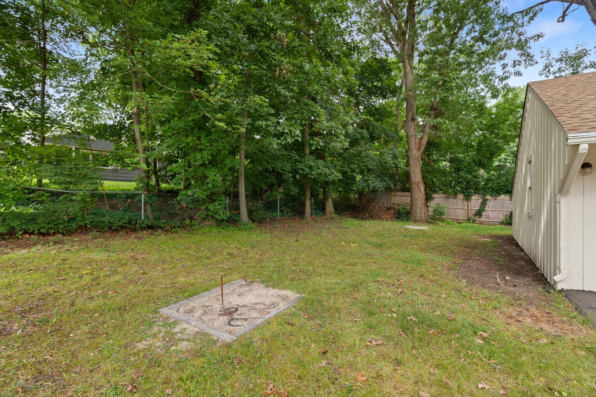 105 Patterson St Property Photo 26