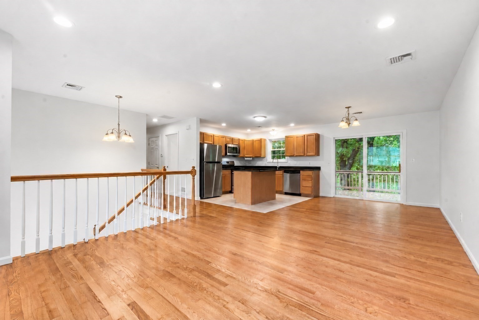 15 Tory Fort Ln Property Photo 5