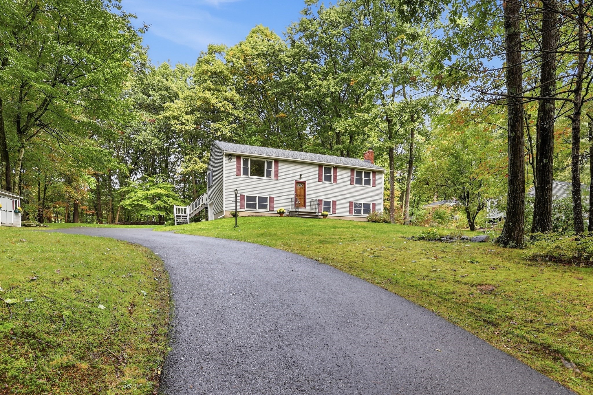 10 Beaver Brook Road Property Photo 1