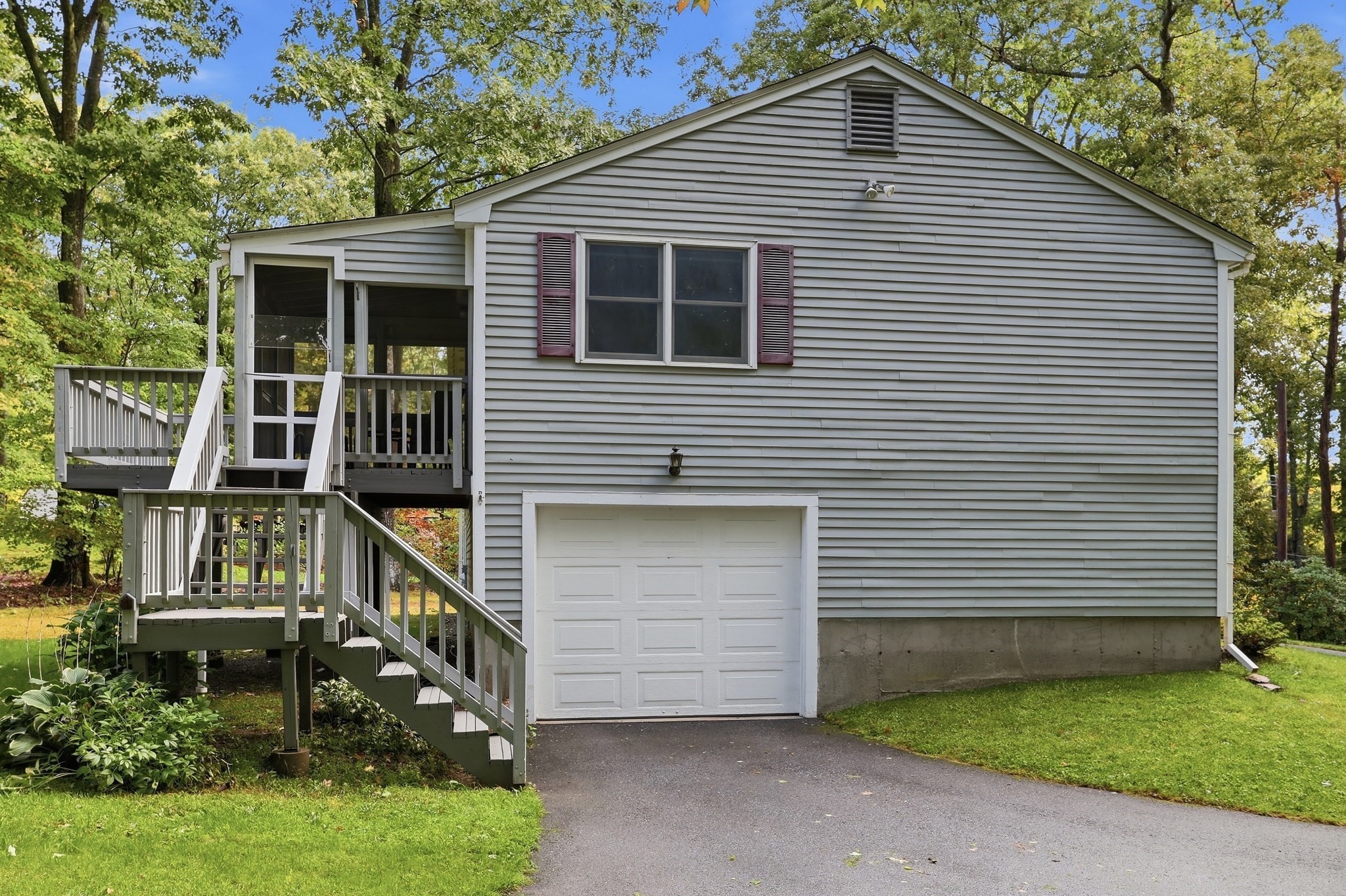 10 Beaver Brook Road Property Photo 6