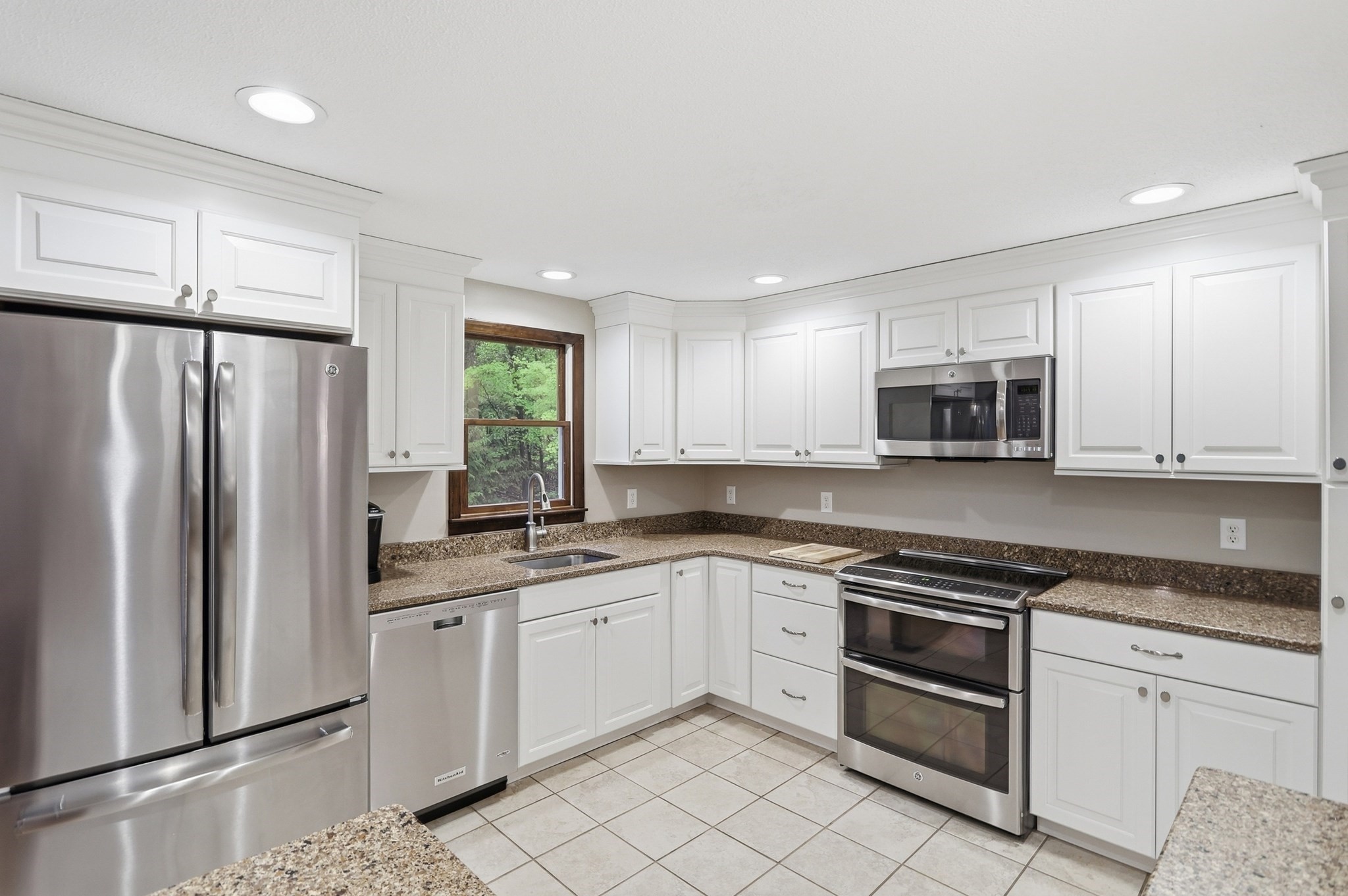 10 Beaver Brook Road Property Photo 13