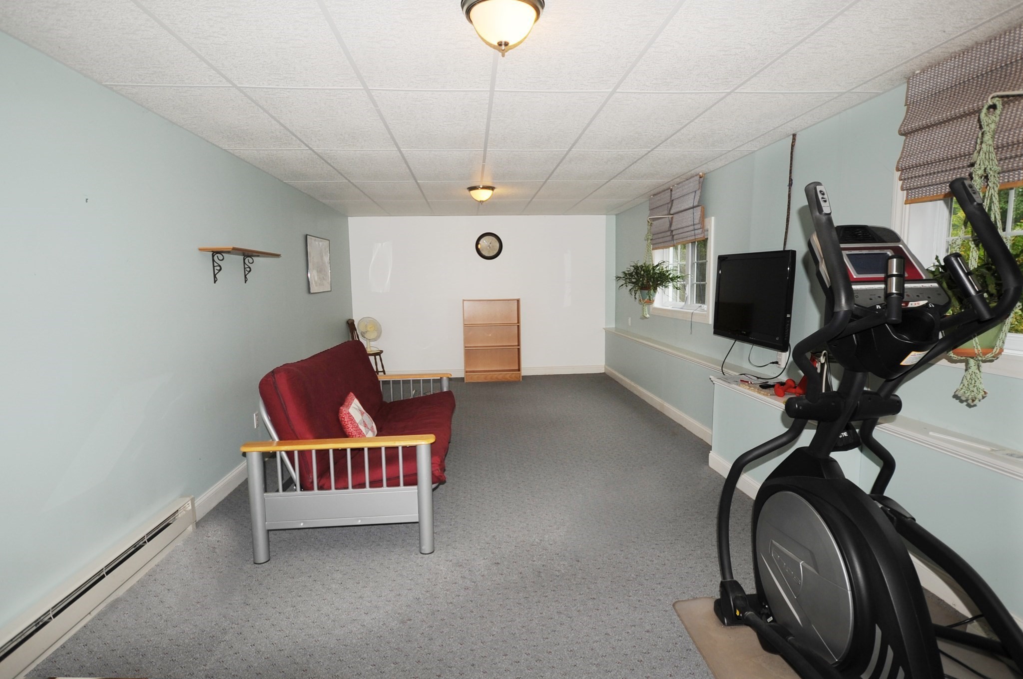 868 Main St Property Photo 17