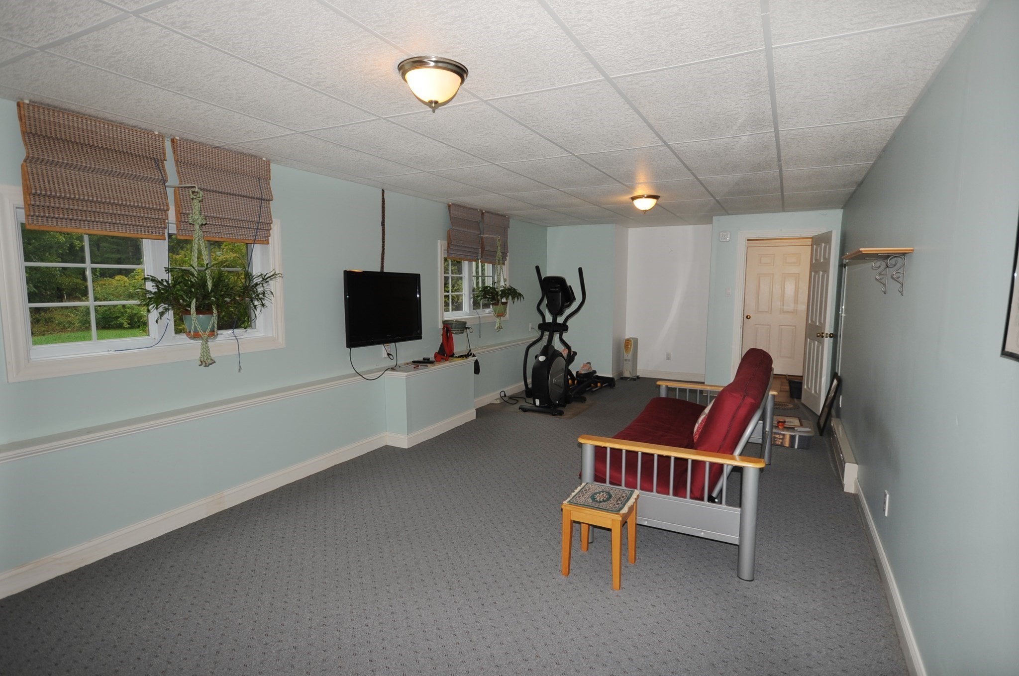 868 Main St Property Photo 18