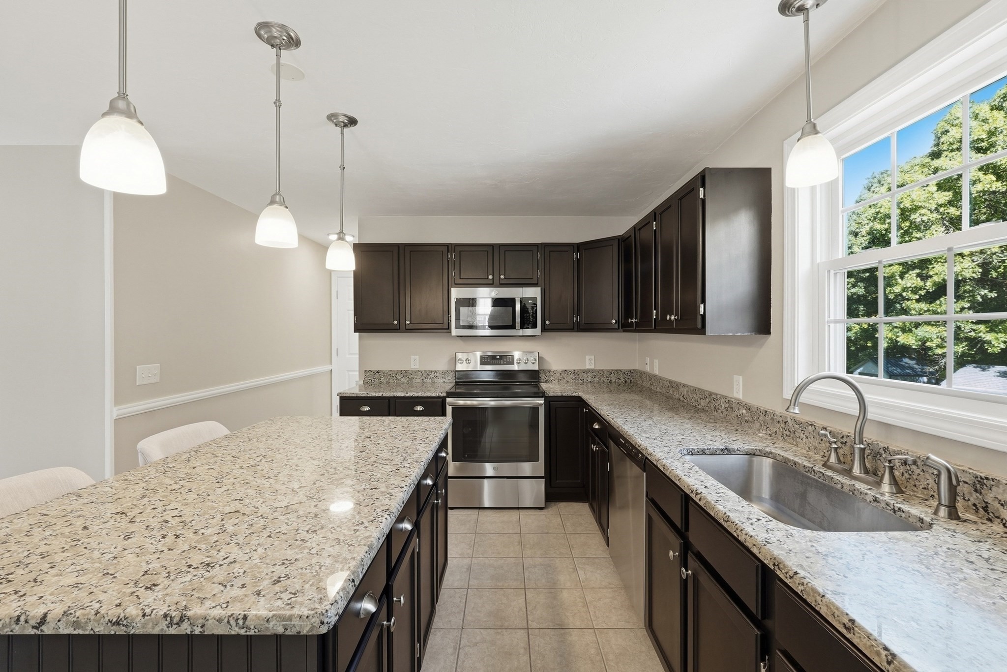 16 Cedar Hill Rd Property Photo 6