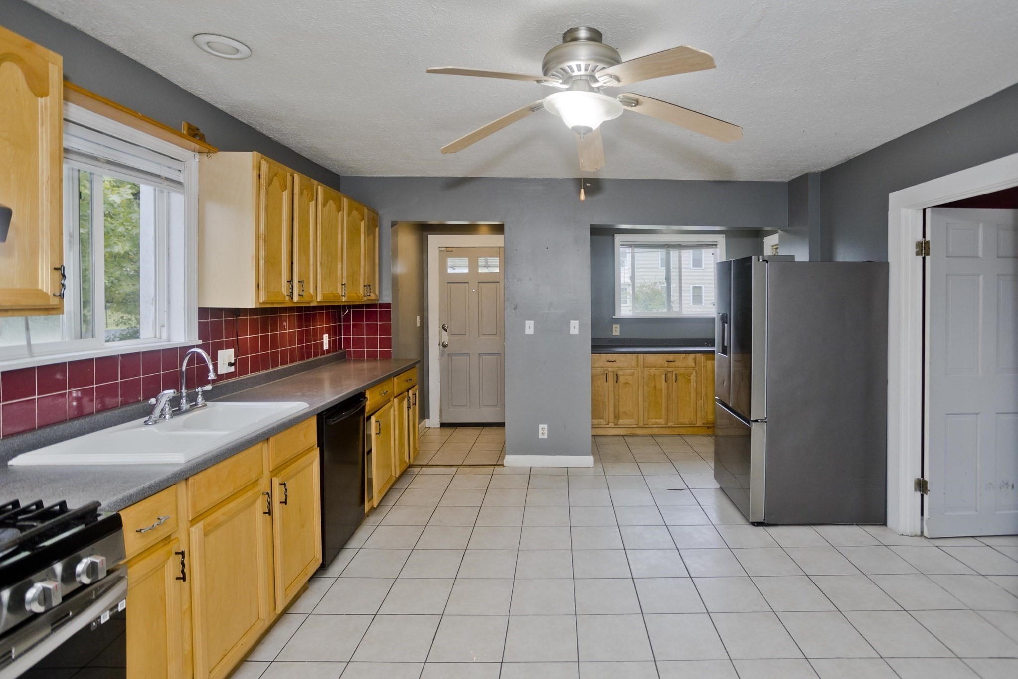 1439 Worcester St Property Photo 3