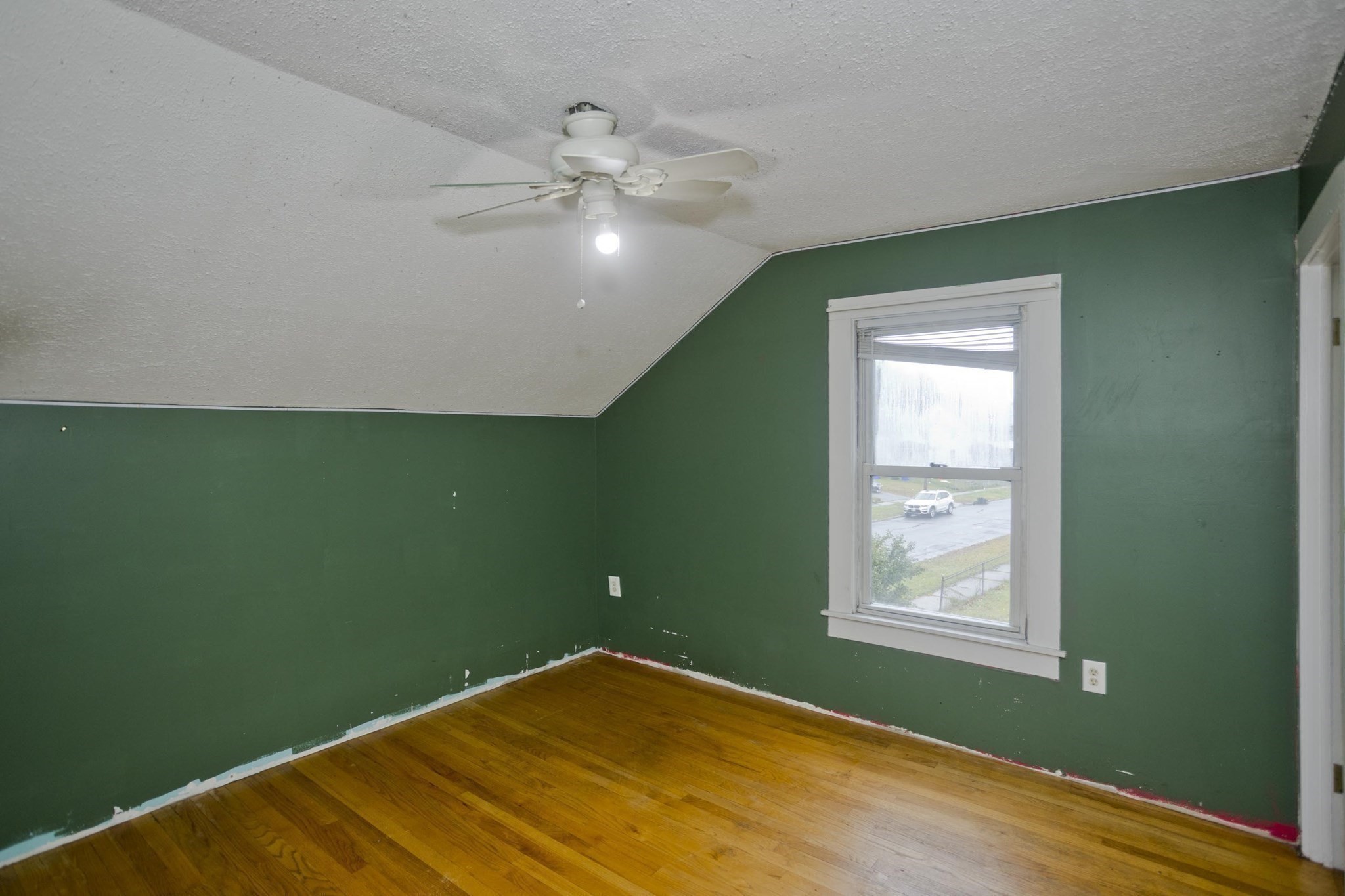 1439 Worcester St Property Photo 17
