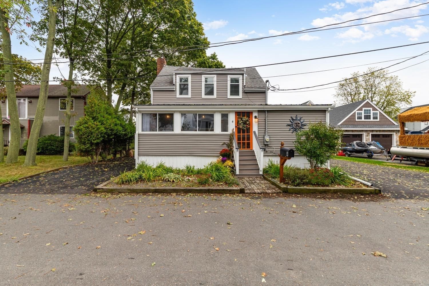 4 Tibbetts Ave Property Photo 31