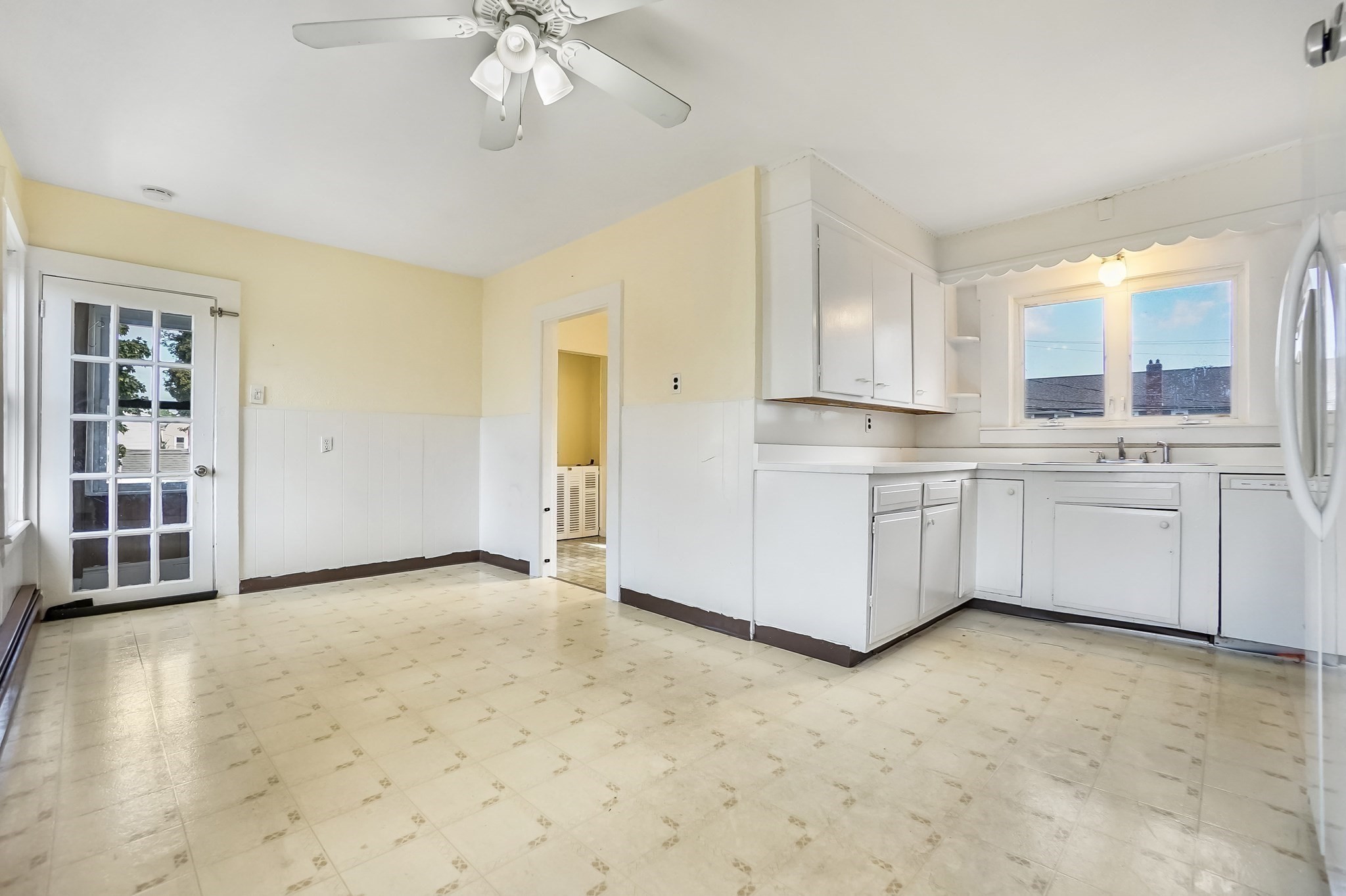 31 Central Street Property Photo 11