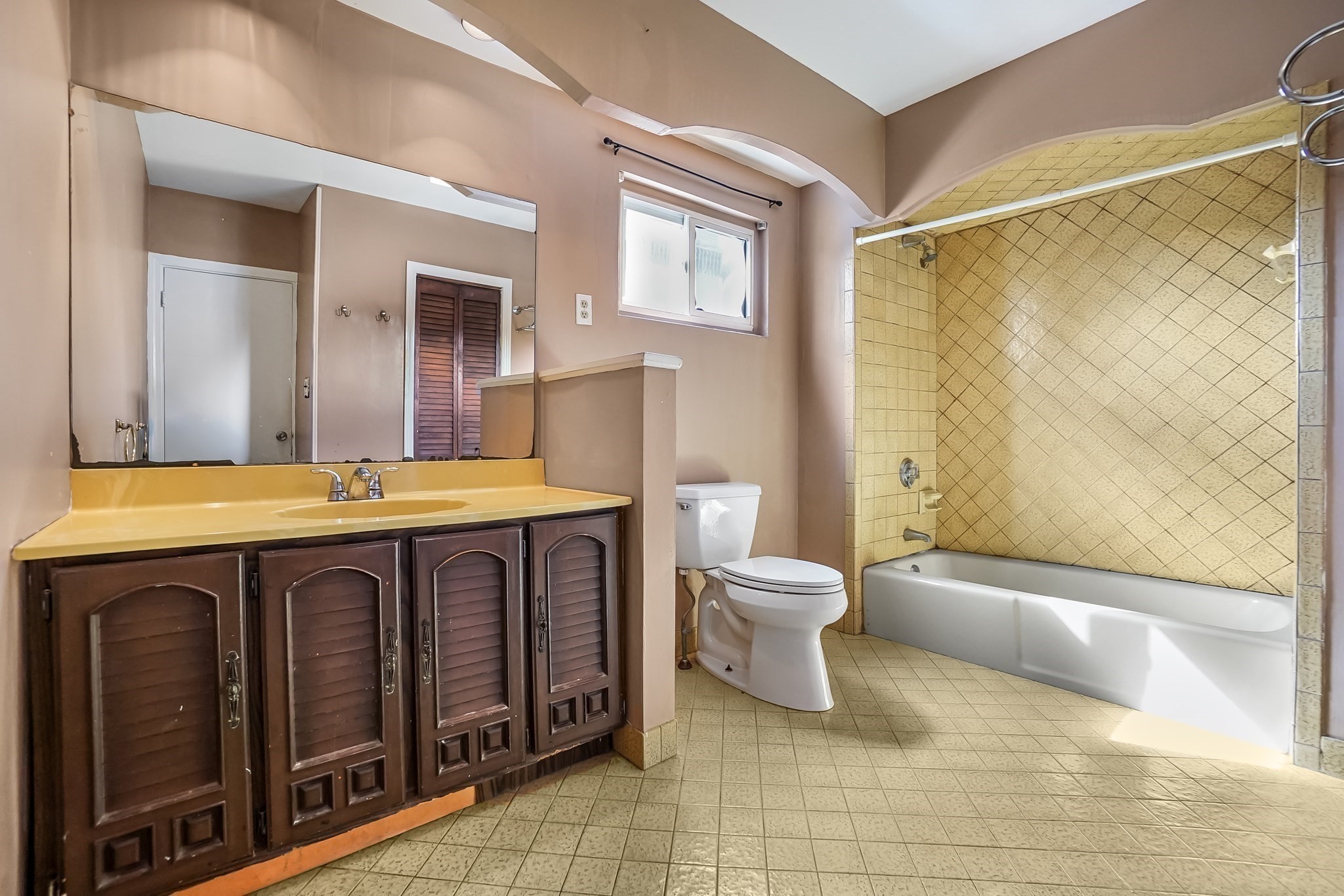 31 Central Street Property Photo 33
