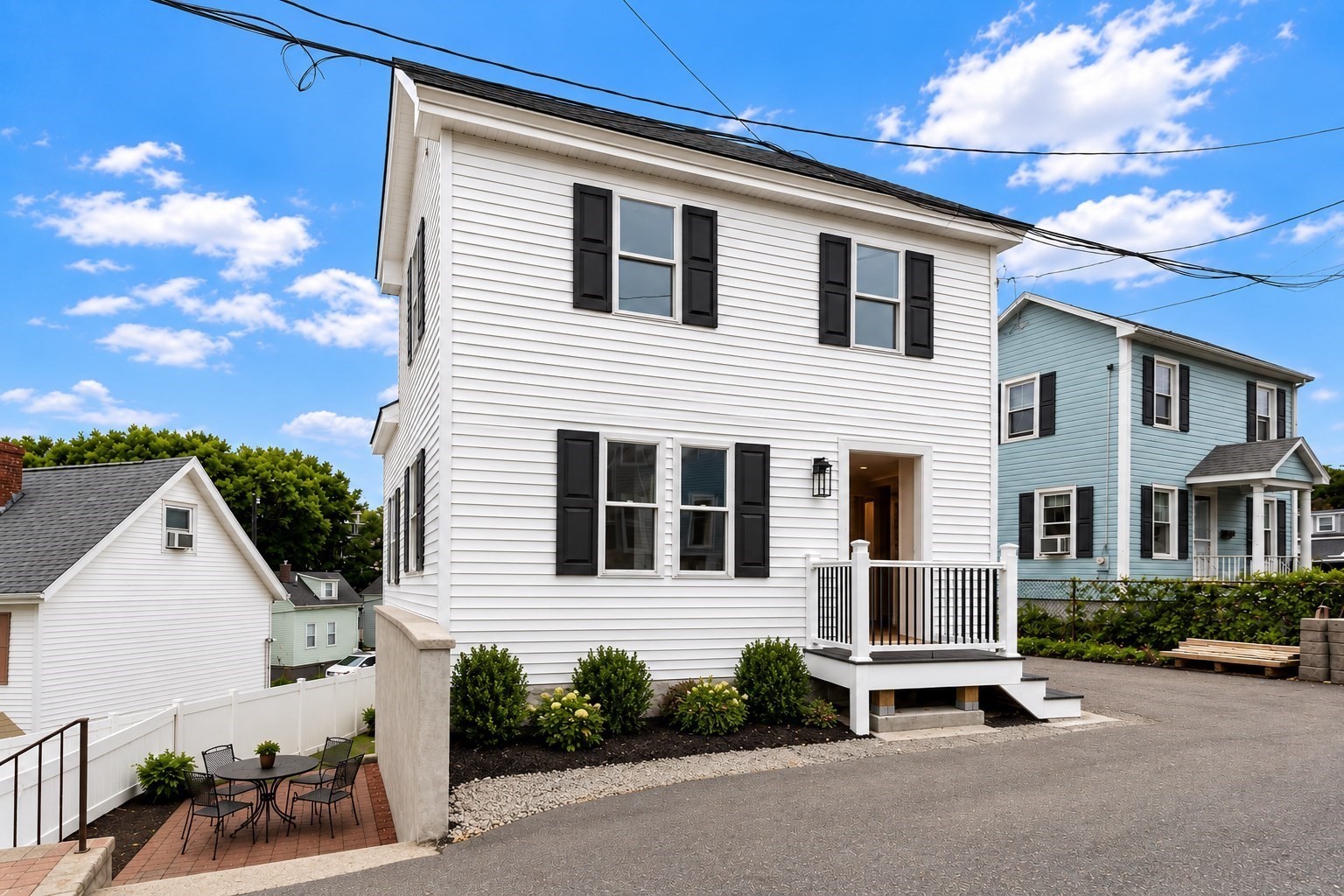 11 Hovey St Property Photo 1