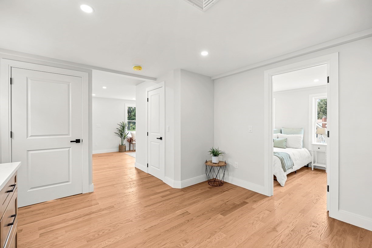 11 Hovey St Property Photo 6