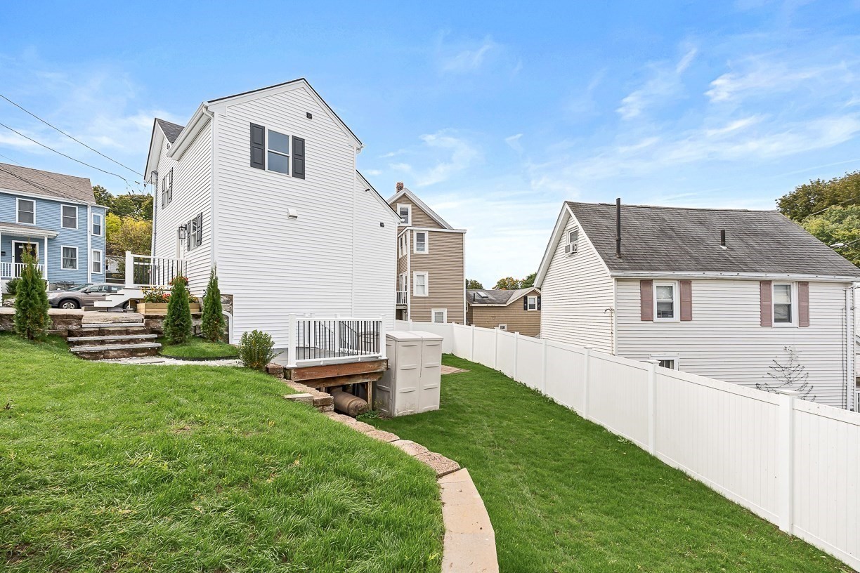 11 Hovey St Property Photo 25