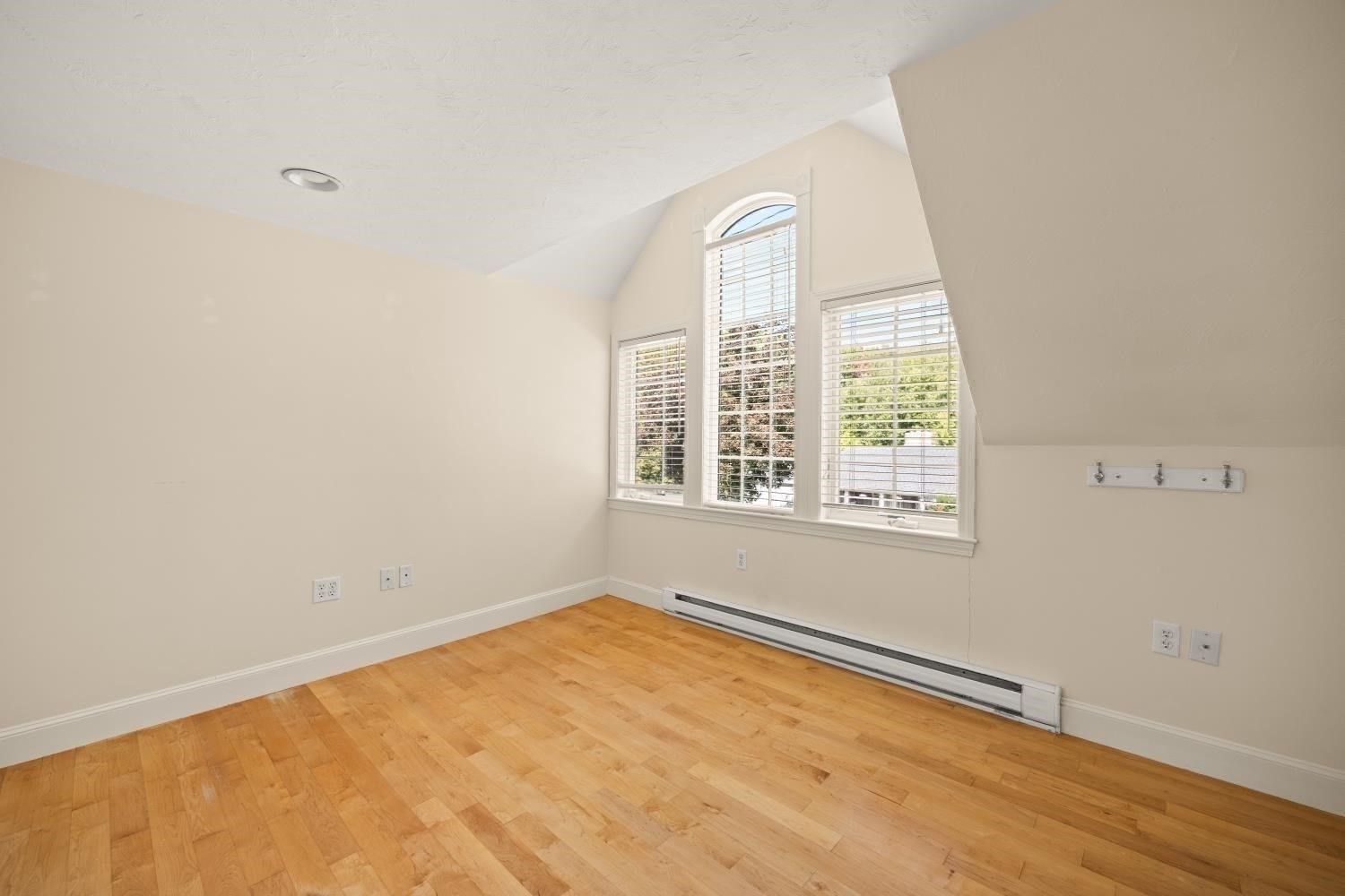 75 Gilmore Rd Property Photo 11