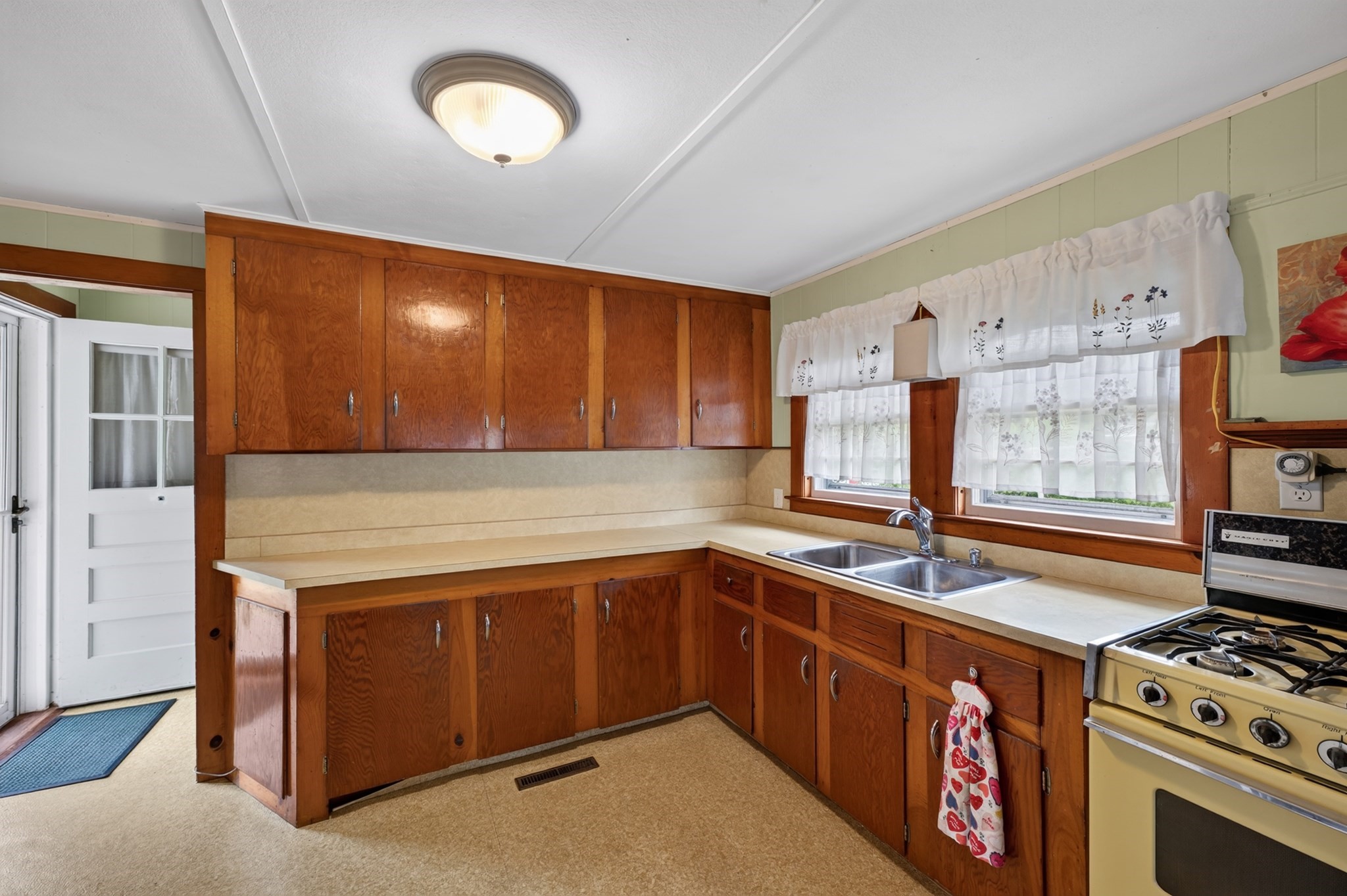24 Broadmarsh Ave Property Photo 5