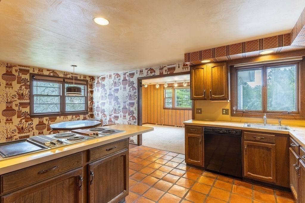 15 Casey Property Photo 11