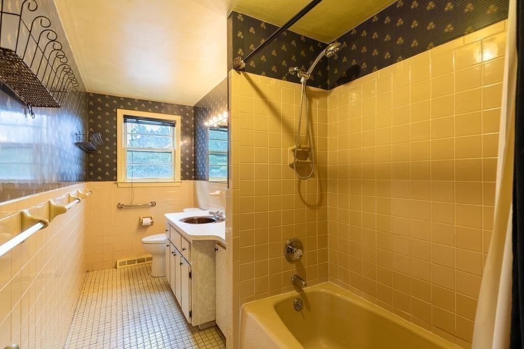 15 Casey Property Photo 21