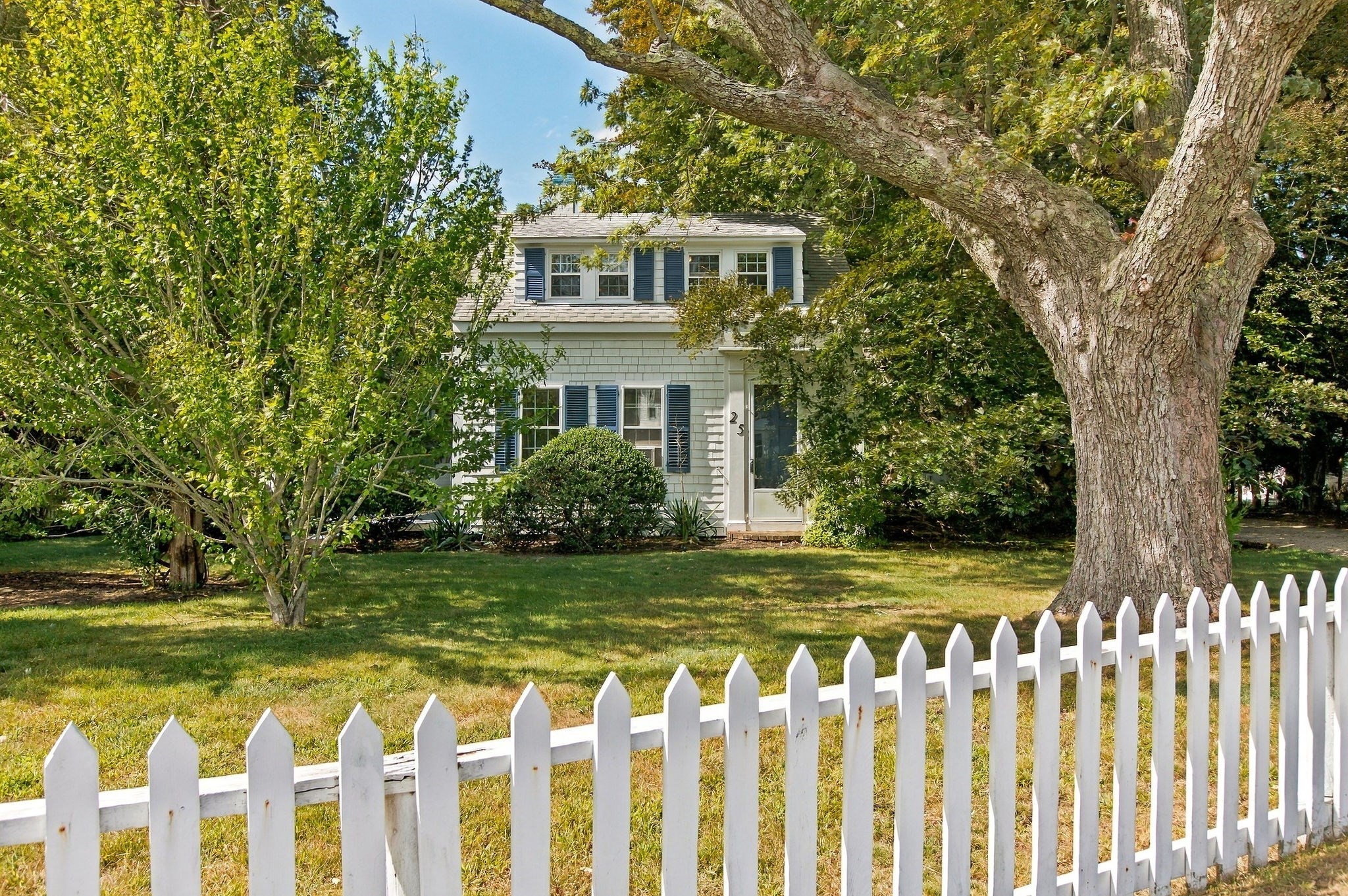 25 Craigville Beach Rd Property Photo 1